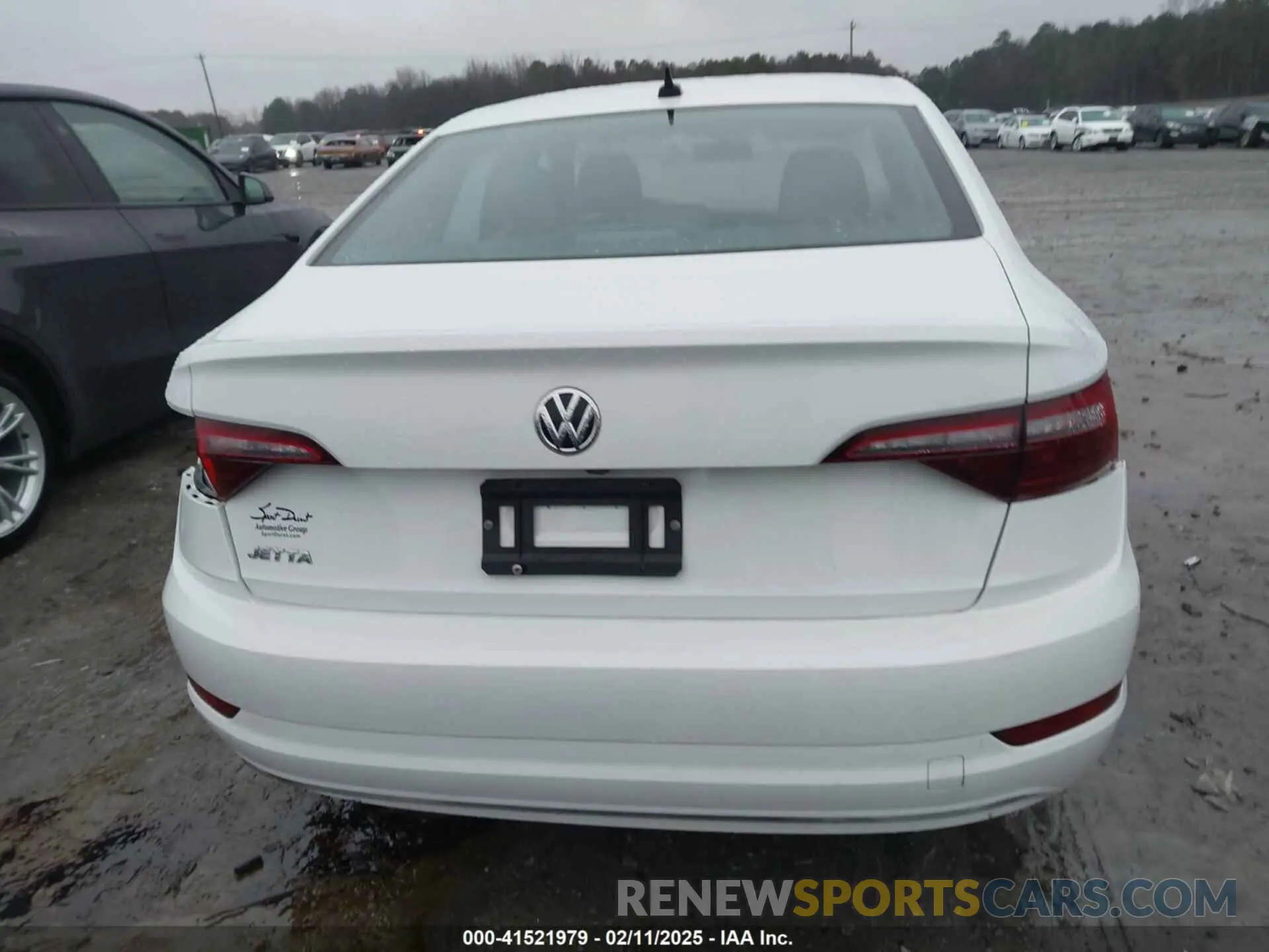 17 Photograph of a damaged car 3VWCB7BU6LM002236 VOLKSWAGEN JETTA 2020