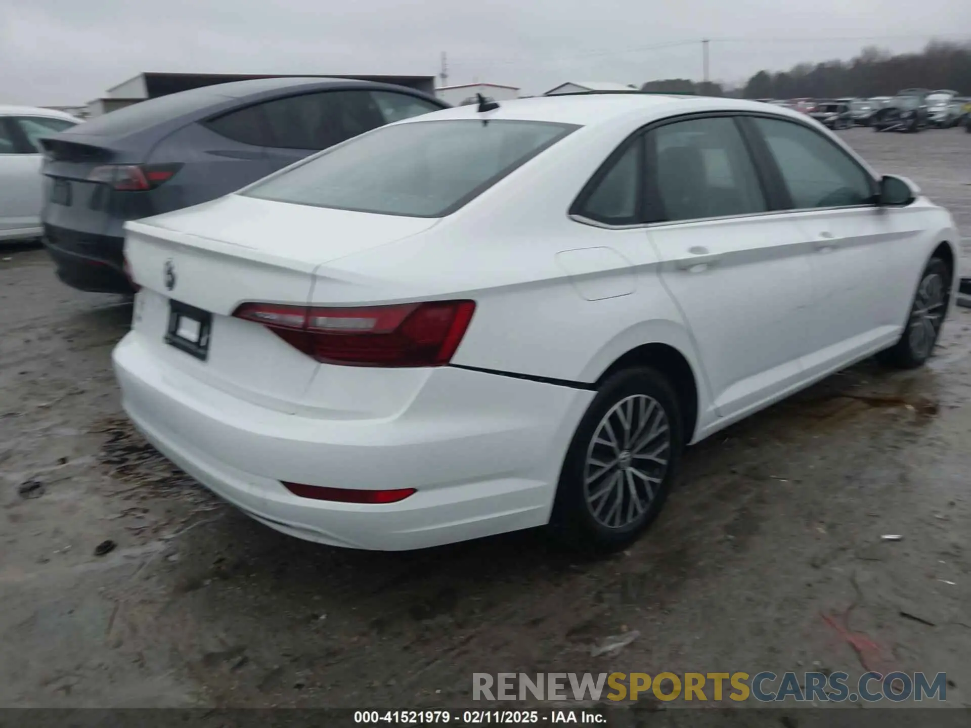 4 Photograph of a damaged car 3VWCB7BU6LM002236 VOLKSWAGEN JETTA 2020