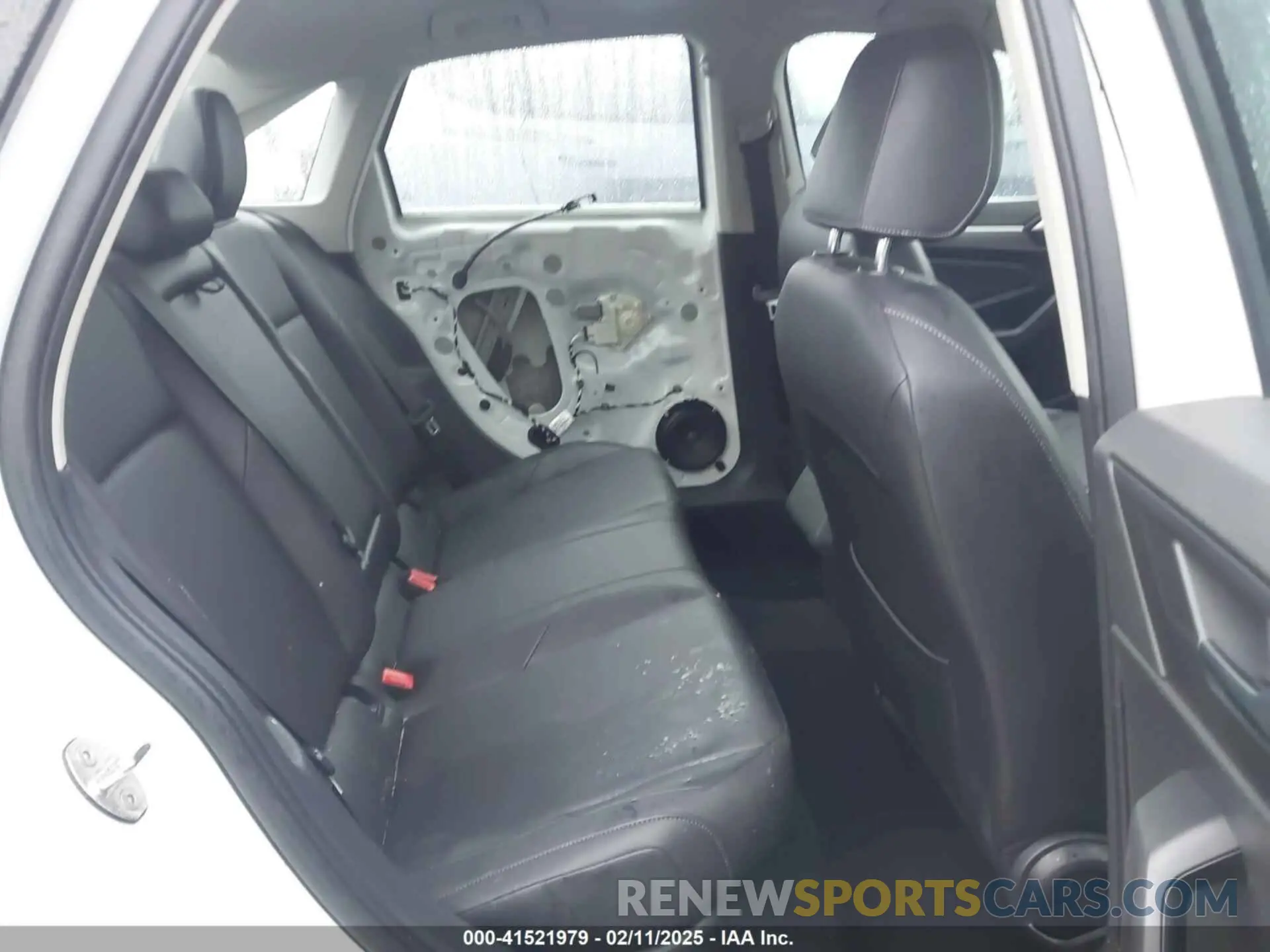 8 Photograph of a damaged car 3VWCB7BU6LM002236 VOLKSWAGEN JETTA 2020
