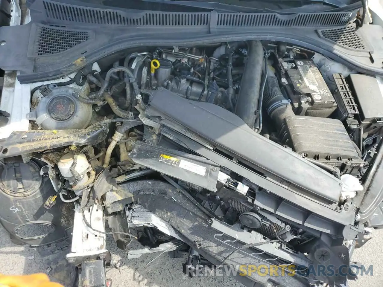 11 Photograph of a damaged car 3VWCB7BU6LM011843 VOLKSWAGEN JETTA 2020