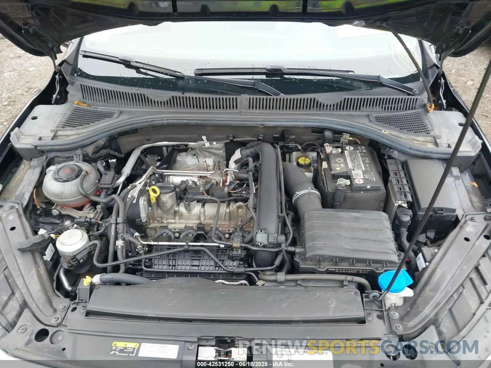 10 Photograph of a damaged car 3VWCB7BU6LM017352 VOLKSWAGEN JETTA 2020