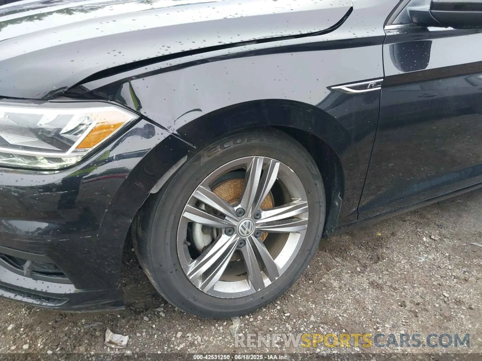 6 Photograph of a damaged car 3VWCB7BU6LM017352 VOLKSWAGEN JETTA 2020