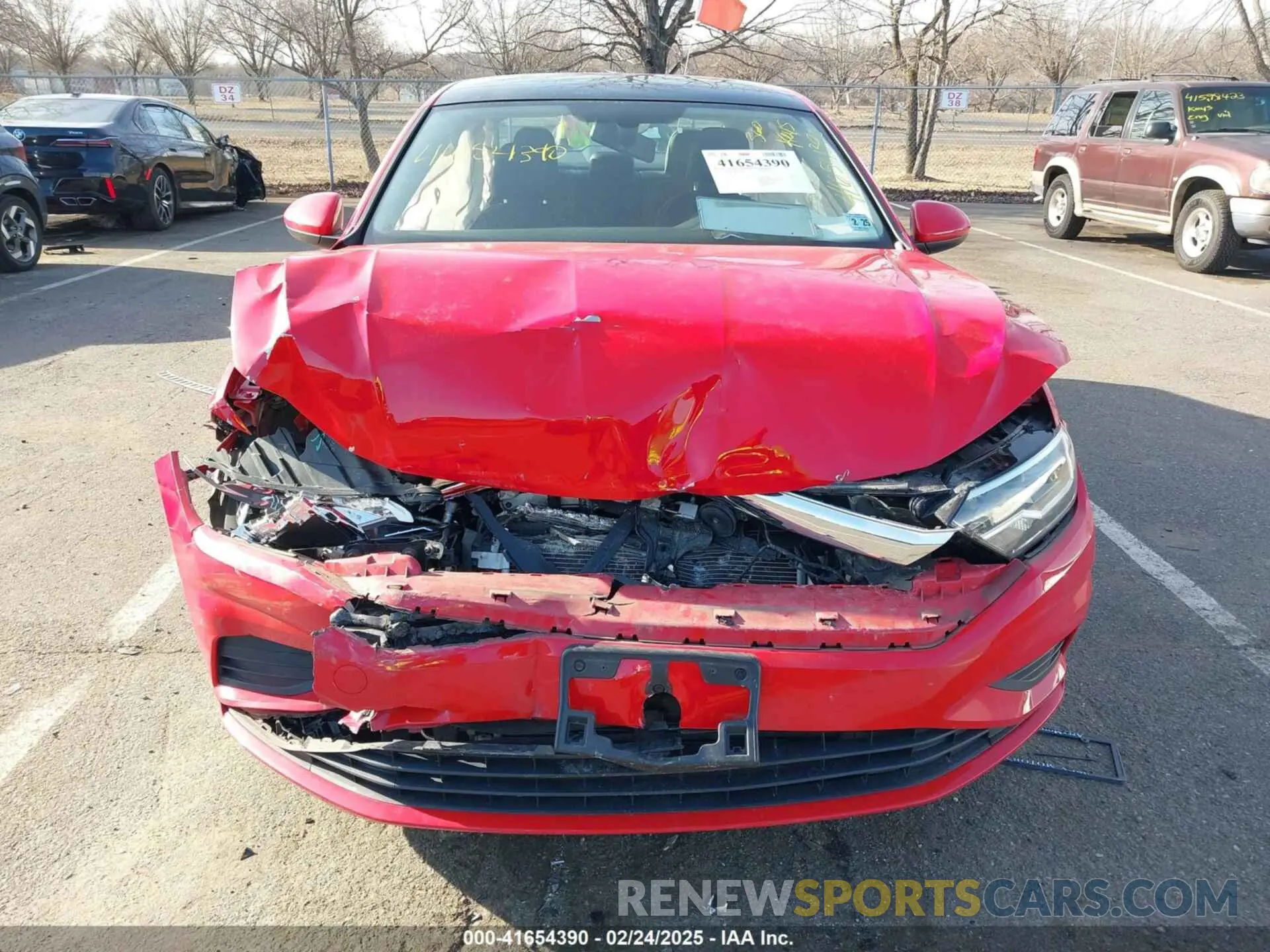 12 Photograph of a damaged car 3VWCB7BU6LM024785 VOLKSWAGEN JETTA 2020