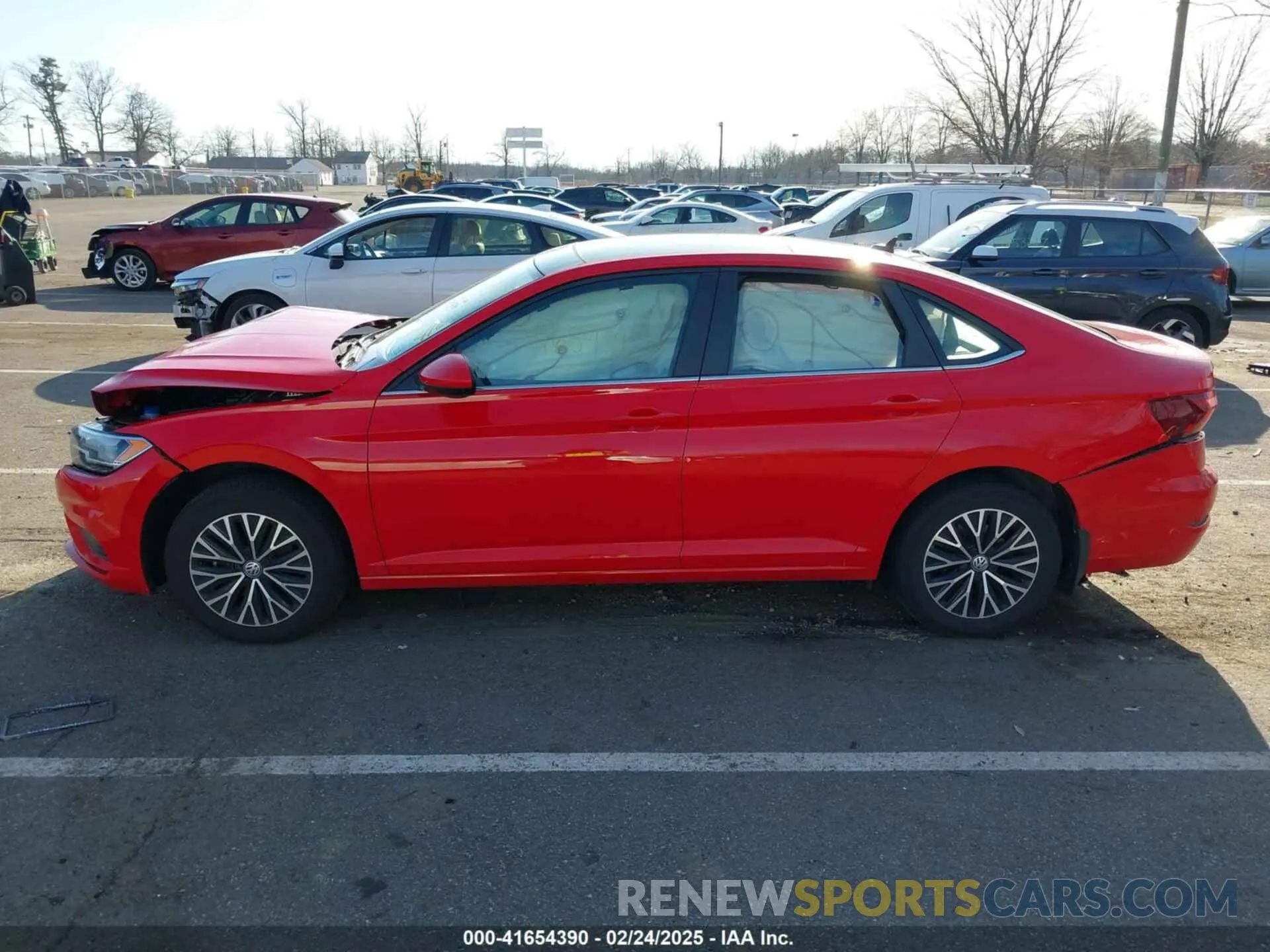 14 Photograph of a damaged car 3VWCB7BU6LM024785 VOLKSWAGEN JETTA 2020