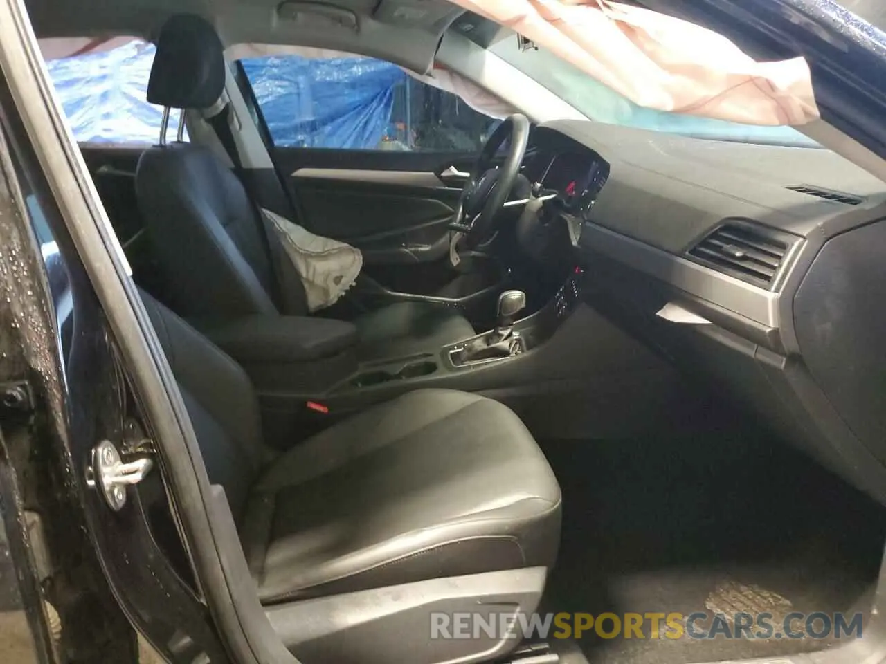 7 Photograph of a damaged car 3VWCB7BU6LM028027 VOLKSWAGEN JETTA 2020