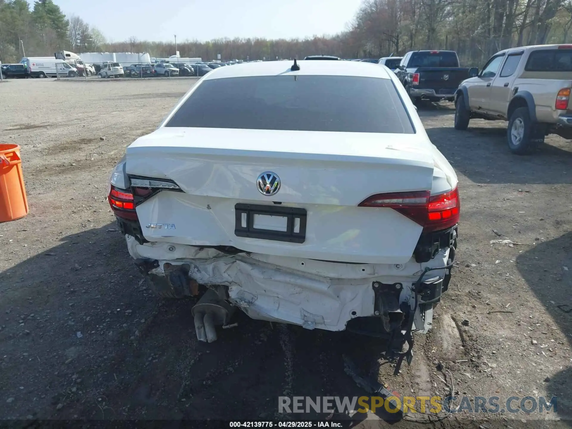 17 Photograph of a damaged car 3VWCB7BU6LM034085 VOLKSWAGEN JETTA 2020
