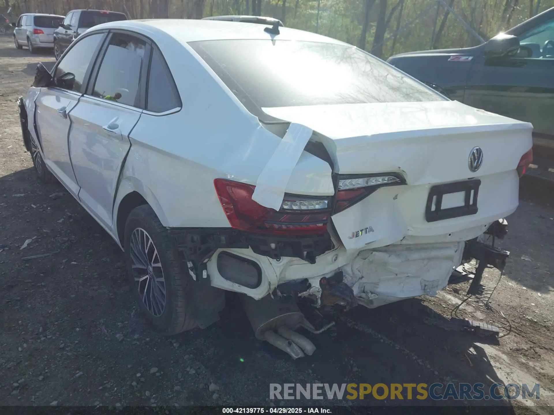 18 Photograph of a damaged car 3VWCB7BU6LM034085 VOLKSWAGEN JETTA 2020