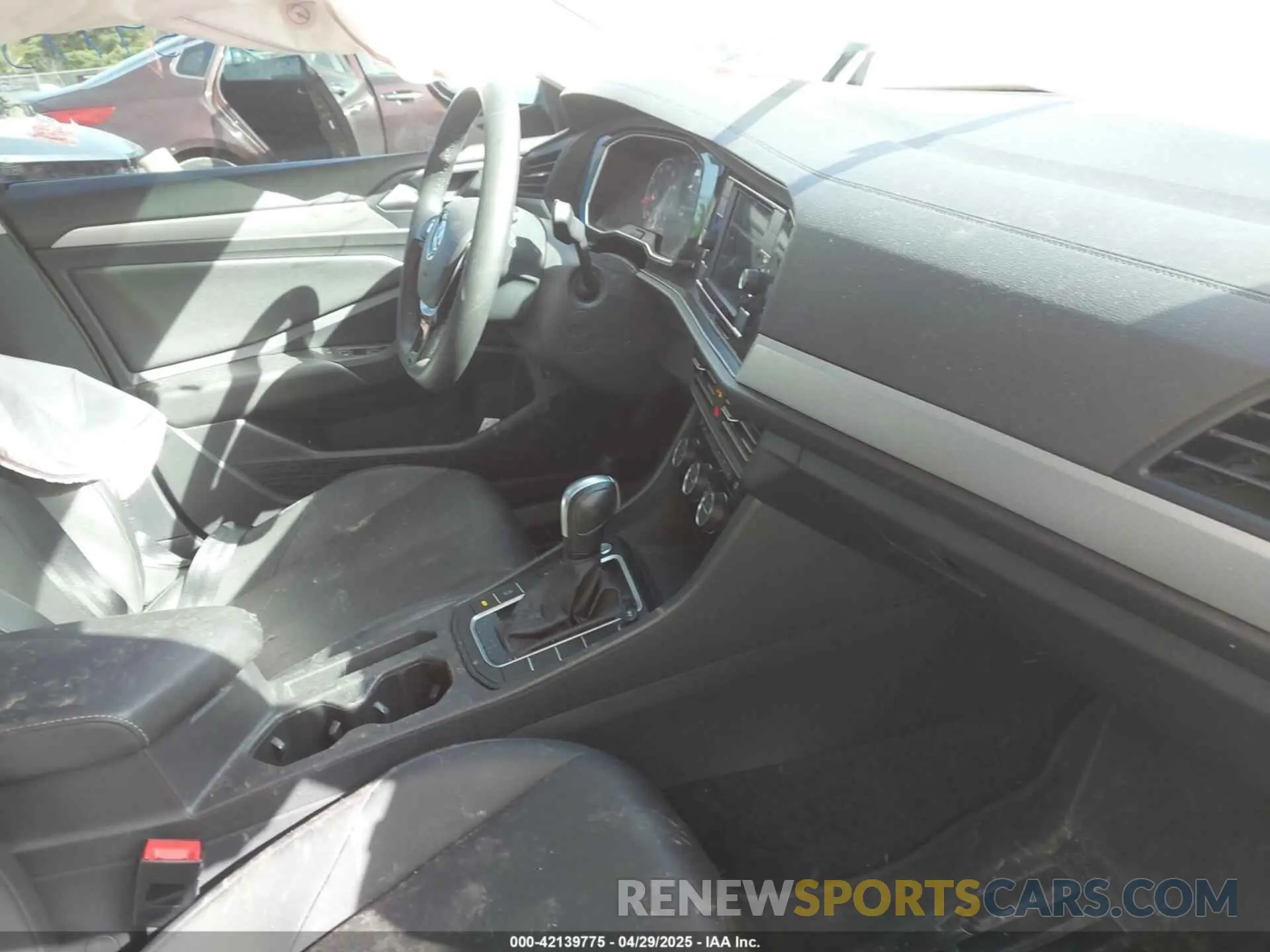 5 Photograph of a damaged car 3VWCB7BU6LM034085 VOLKSWAGEN JETTA 2020