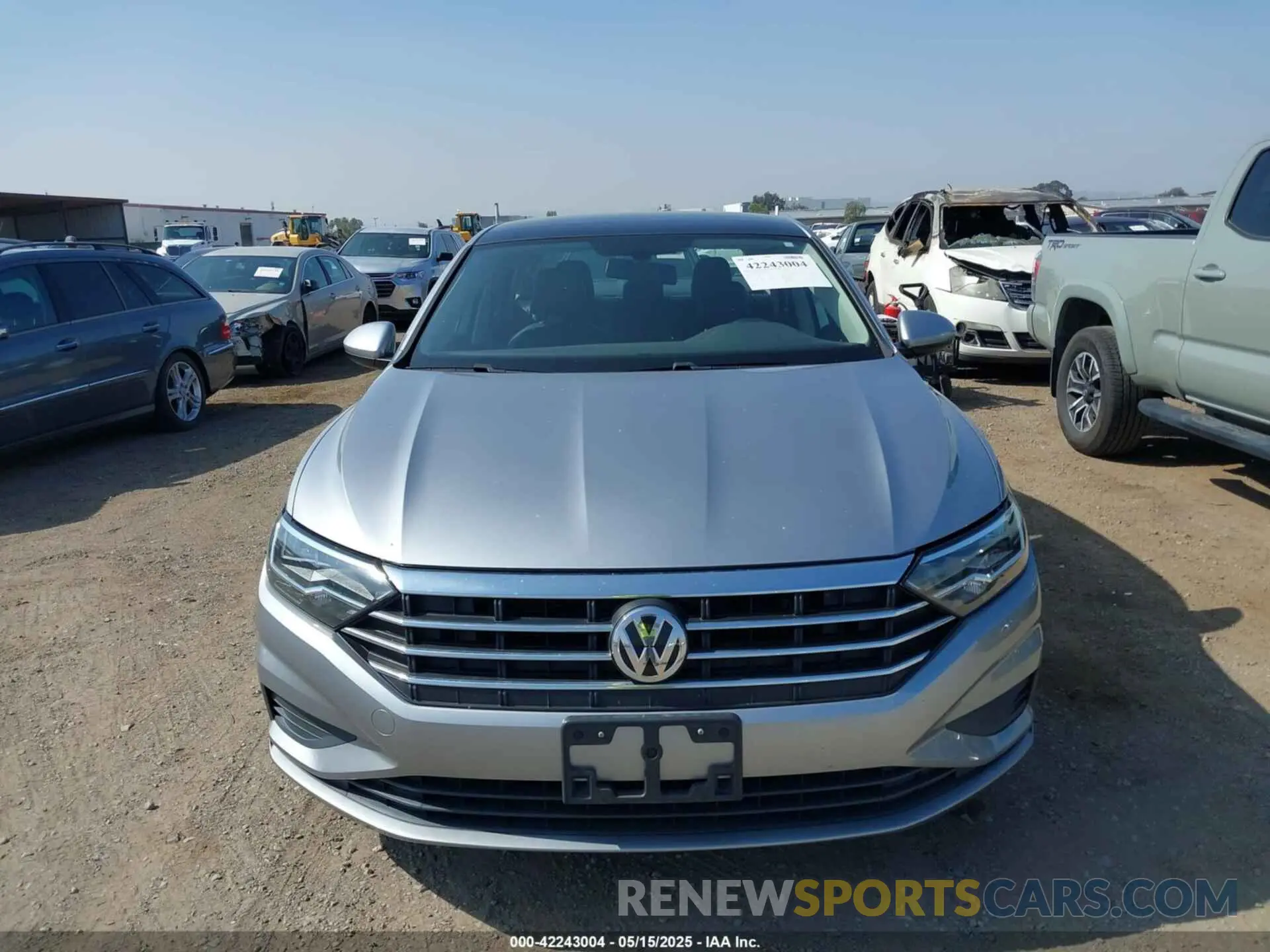 12 Photograph of a damaged car 3VWCB7BU6LM035298 VOLKSWAGEN JETTA 2020