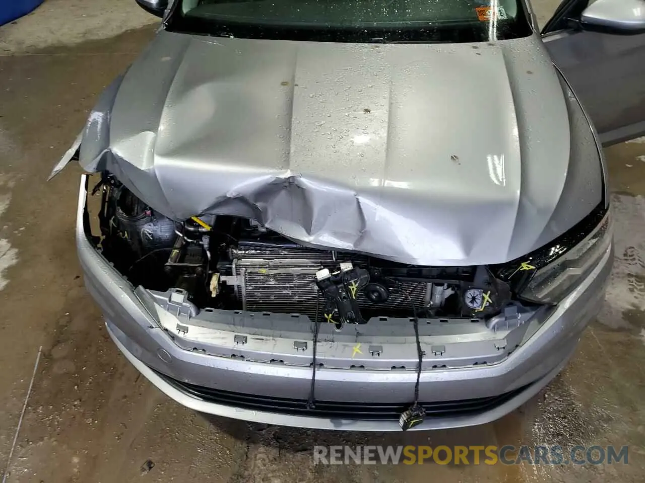 12 Photograph of a damaged car 3VWCB7BU6LM043756 VOLKSWAGEN JETTA 2020