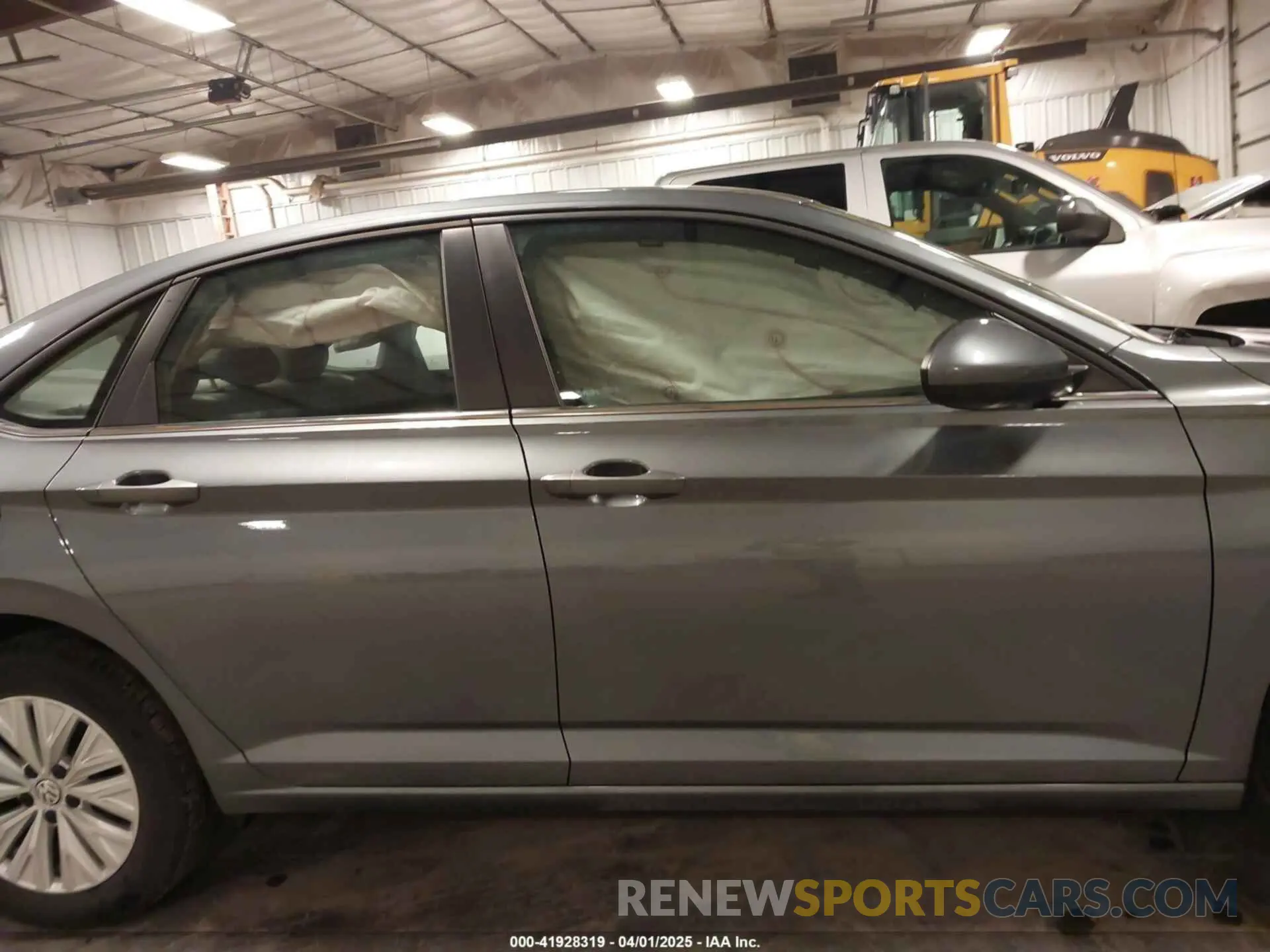 13 Photograph of a damaged car 3VWCB7BU6LM049542 VOLKSWAGEN JETTA 2020