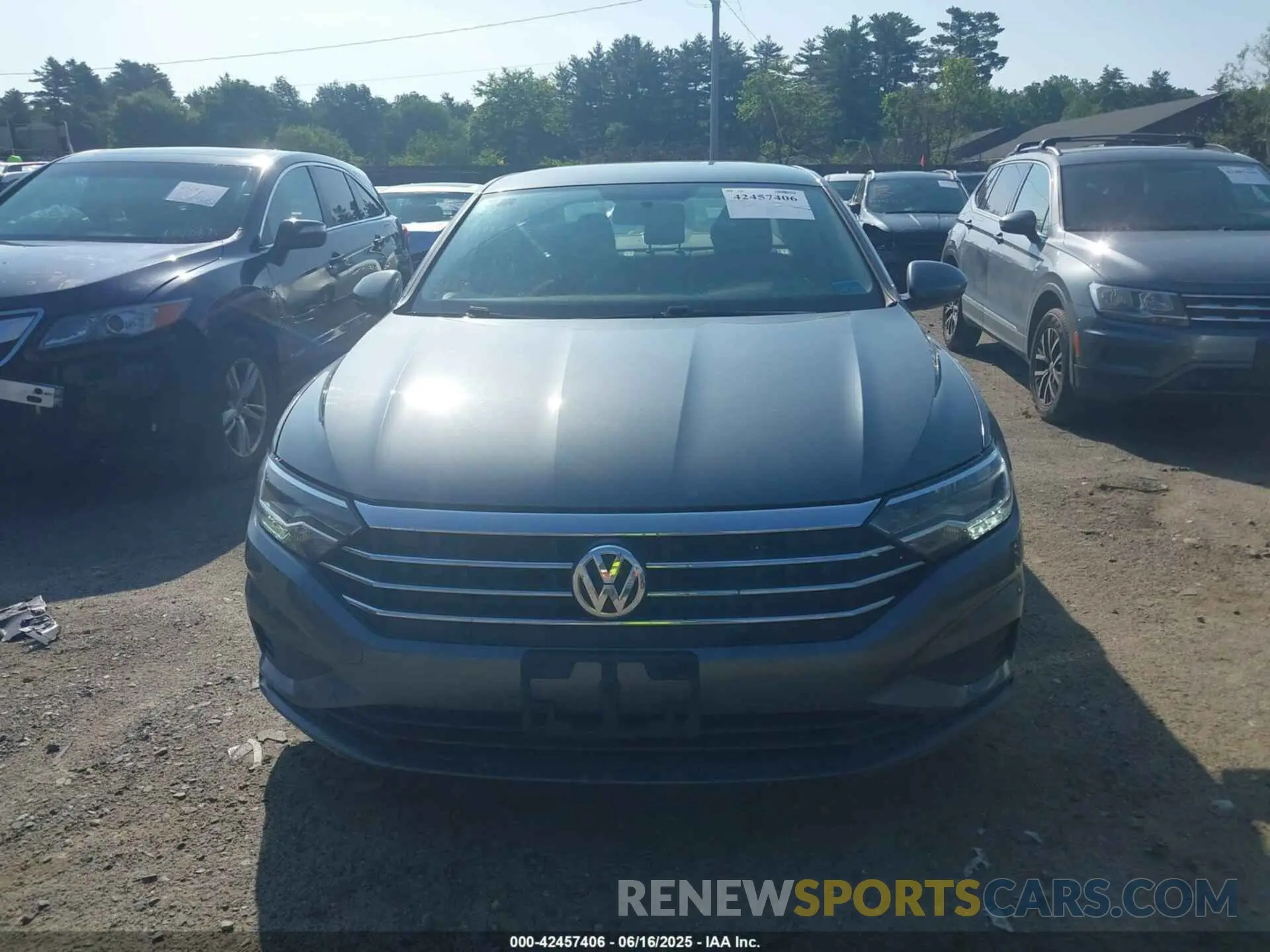 12 Photograph of a damaged car 3VWCB7BU6LM064008 VOLKSWAGEN JETTA 2020