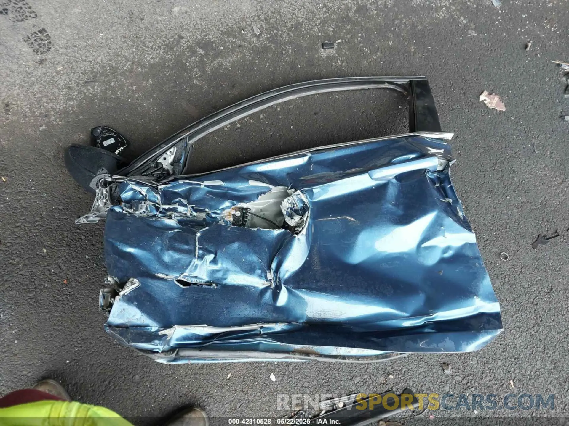 12 Photograph of a damaged car 3VWCB7BU7LM028358 VOLKSWAGEN JETTA 2020