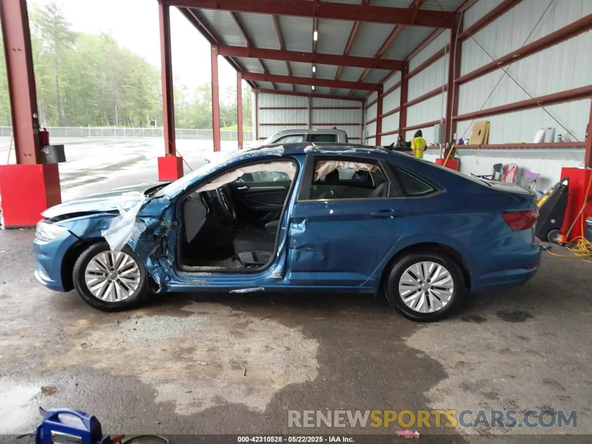 15 Photograph of a damaged car 3VWCB7BU7LM028358 VOLKSWAGEN JETTA 2020