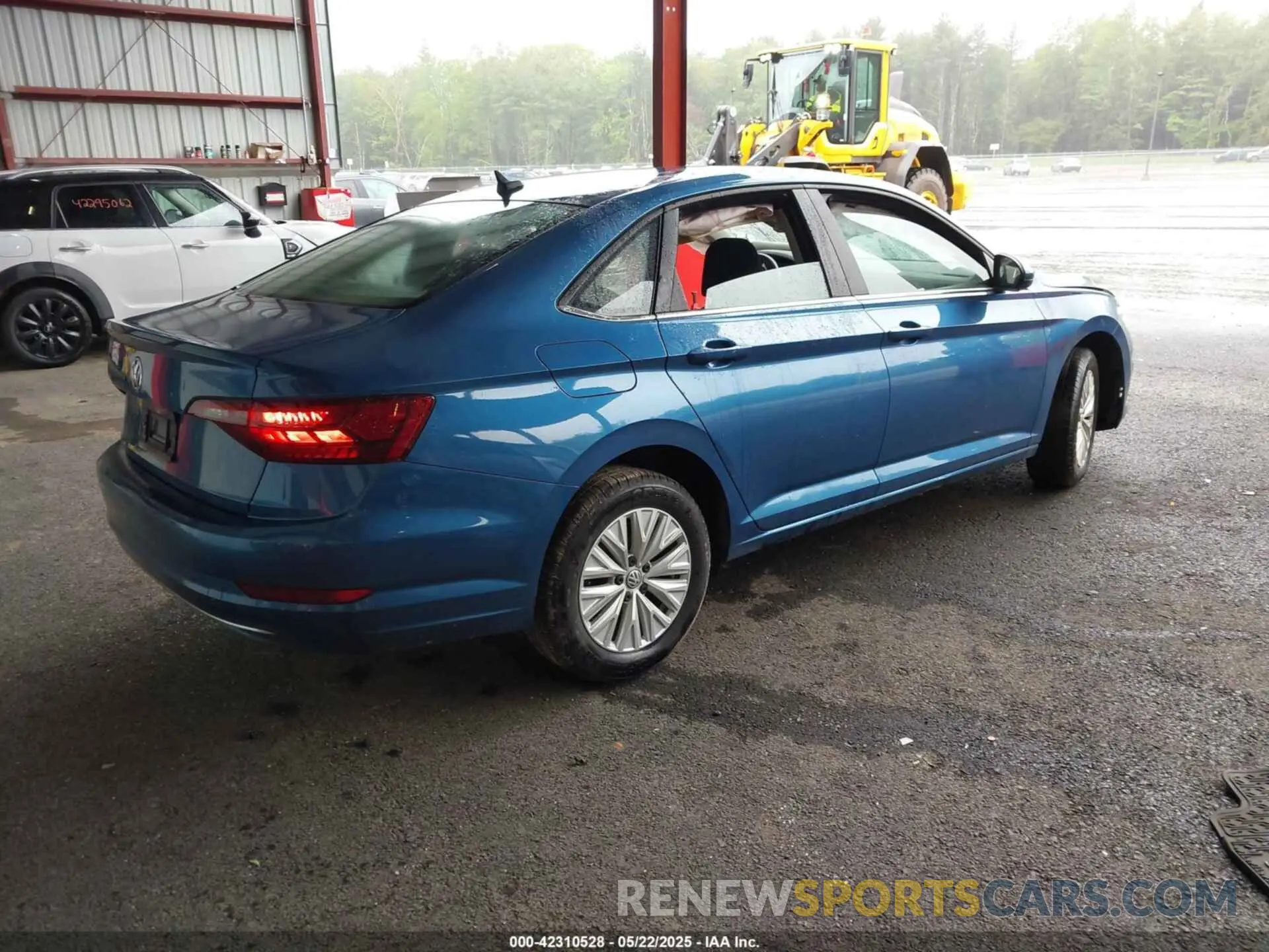 4 Photograph of a damaged car 3VWCB7BU7LM028358 VOLKSWAGEN JETTA 2020