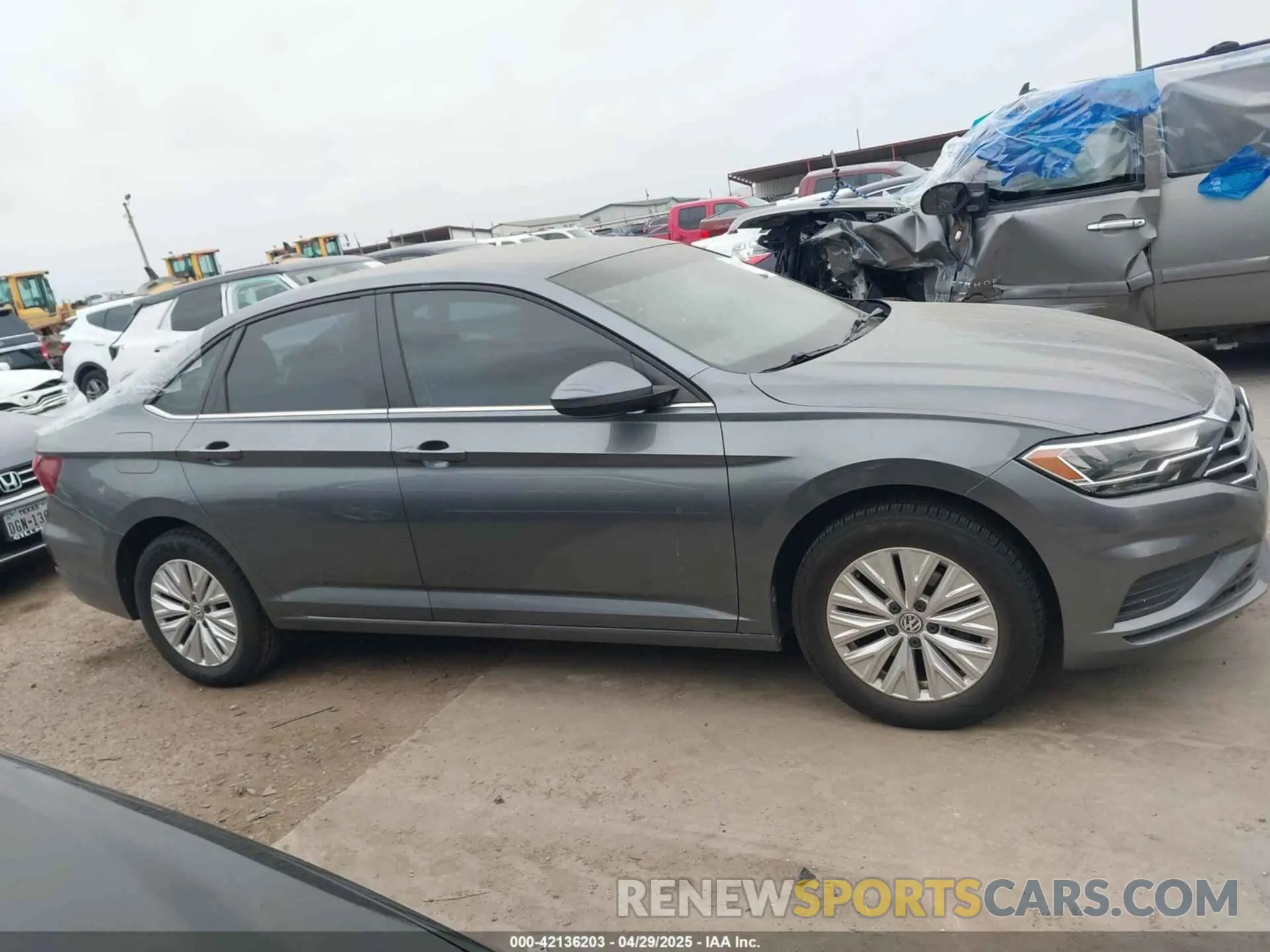 13 Photograph of a damaged car 3VWCB7BU7LM030563 VOLKSWAGEN JETTA 2020