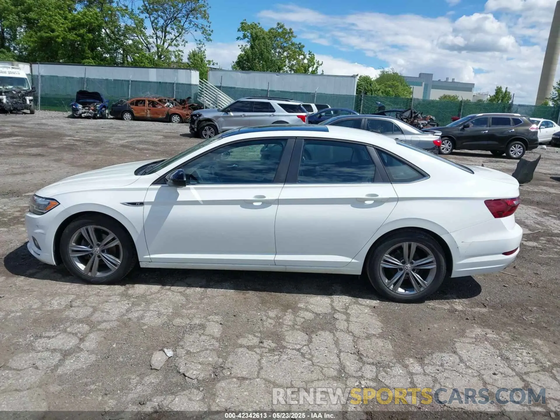 14 Photograph of a damaged car 3VWCB7BU8LM054323 VOLKSWAGEN JETTA 2020