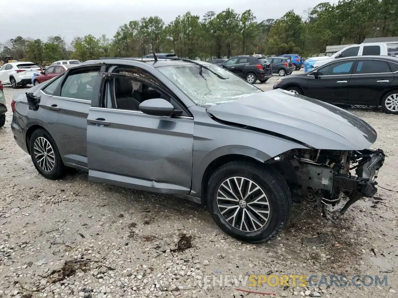 4 Photograph of a damaged car 3VWCB7BU8LM061076 VOLKSWAGEN JETTA 2020