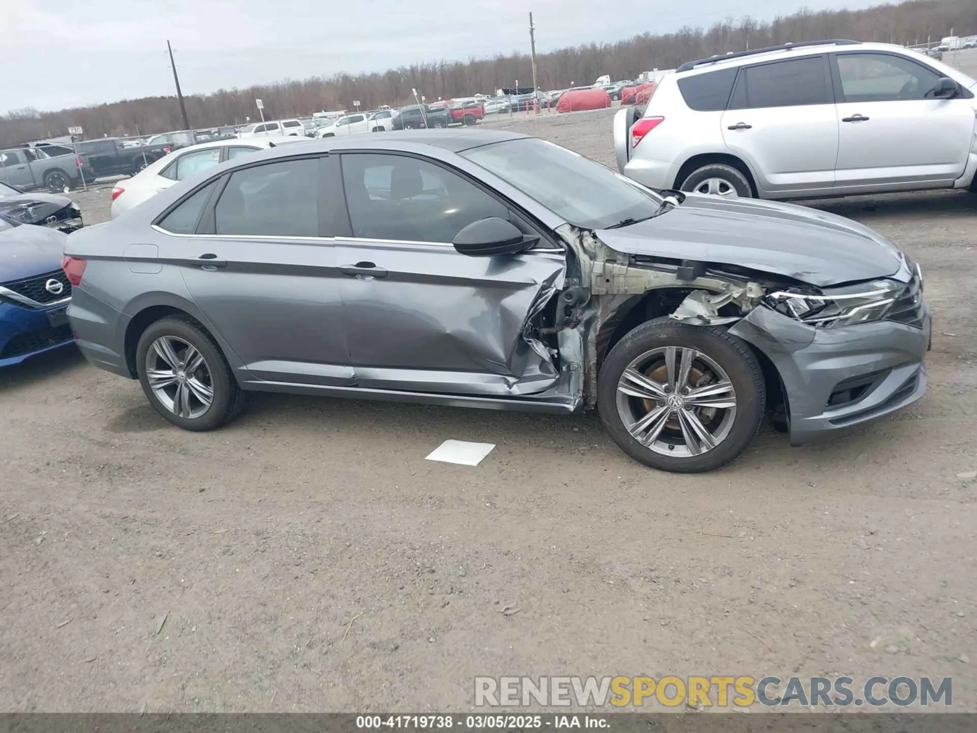 13 Photograph of a damaged car 3VWCB7BU8LM070943 VOLKSWAGEN JETTA 2020