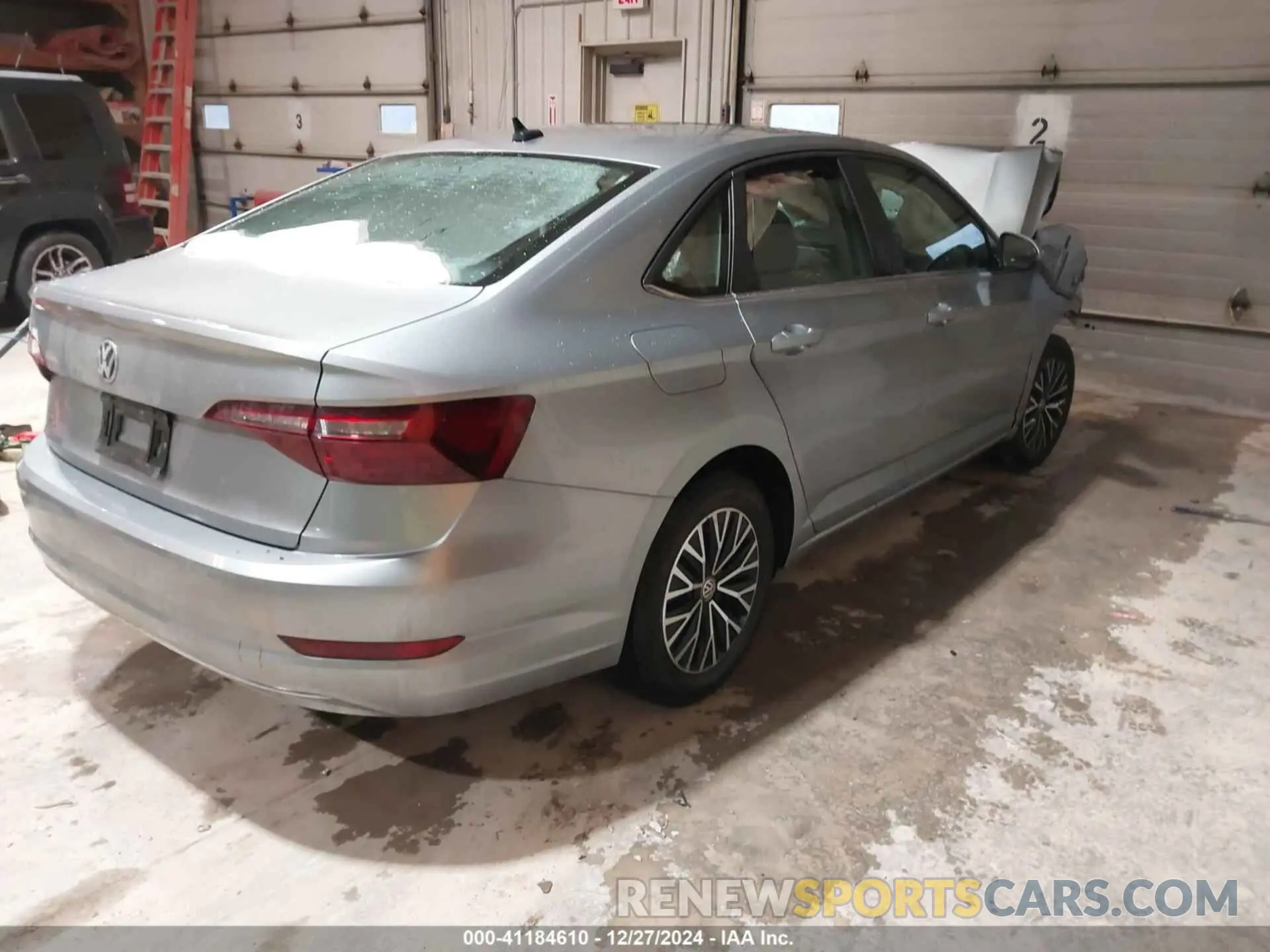 4 Photograph of a damaged car 3VWCB7BU9LM022027 VOLKSWAGEN JETTA 2020
