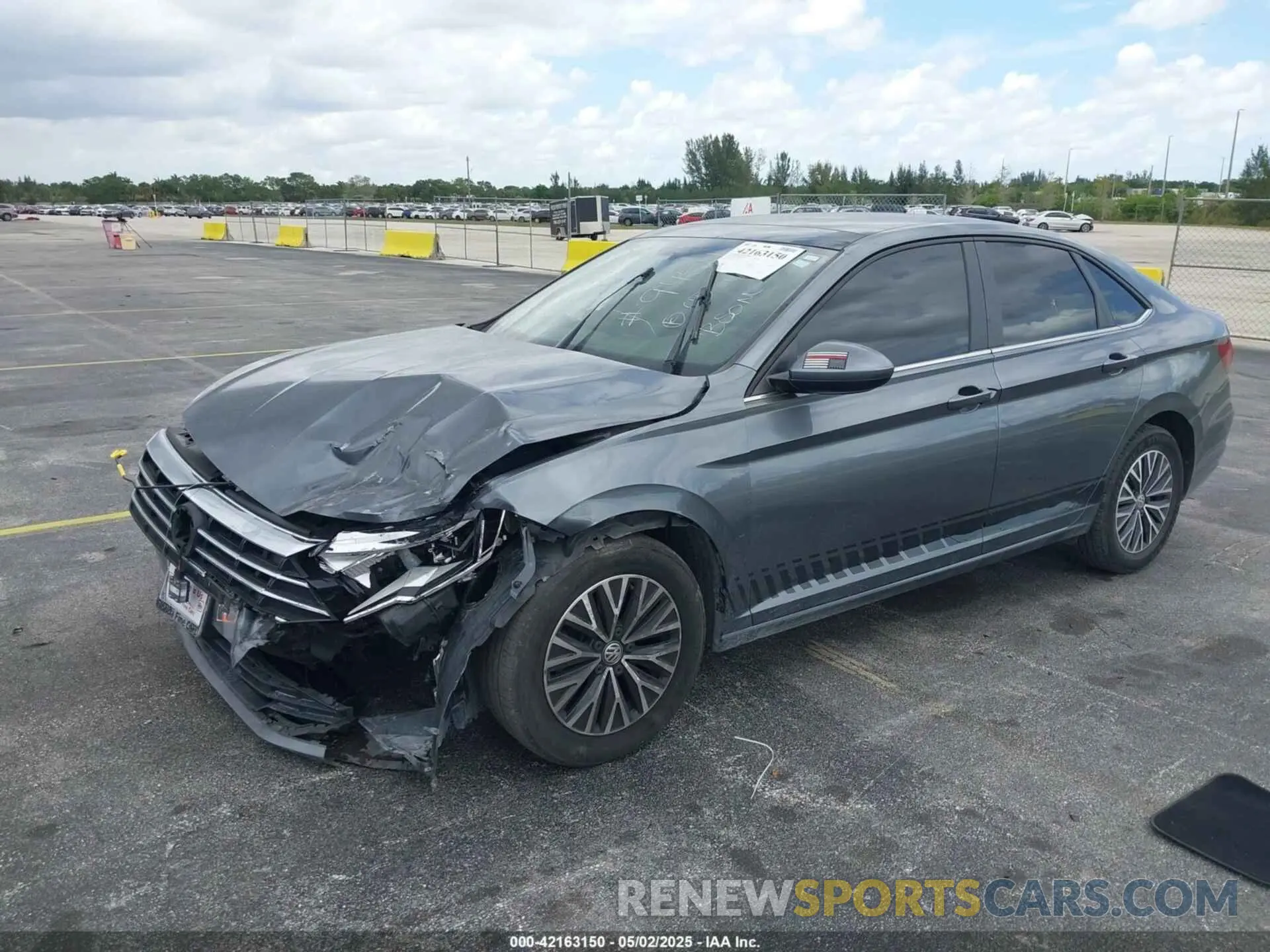 2 Photograph of a damaged car 3VWCB7BU9LM049454 VOLKSWAGEN JETTA 2020