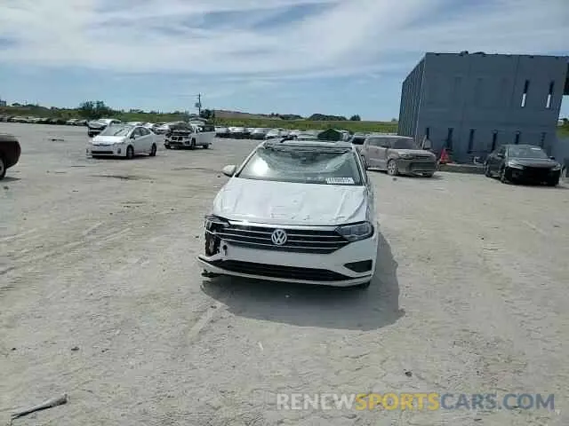 11 Photograph of a damaged car 3VWCB7BU9LM056209 VOLKSWAGEN JETTA 2020