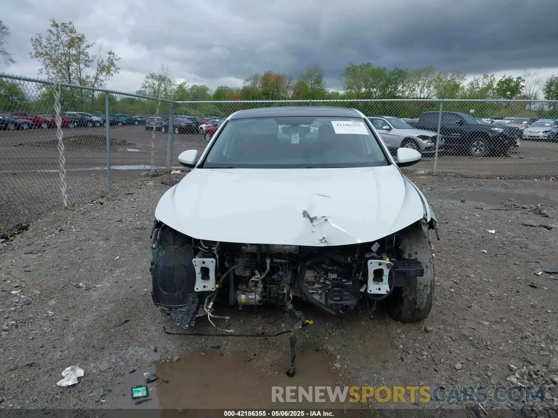 13 Photograph of a damaged car 3VWCB7BU9LM067517 VOLKSWAGEN JETTA 2020