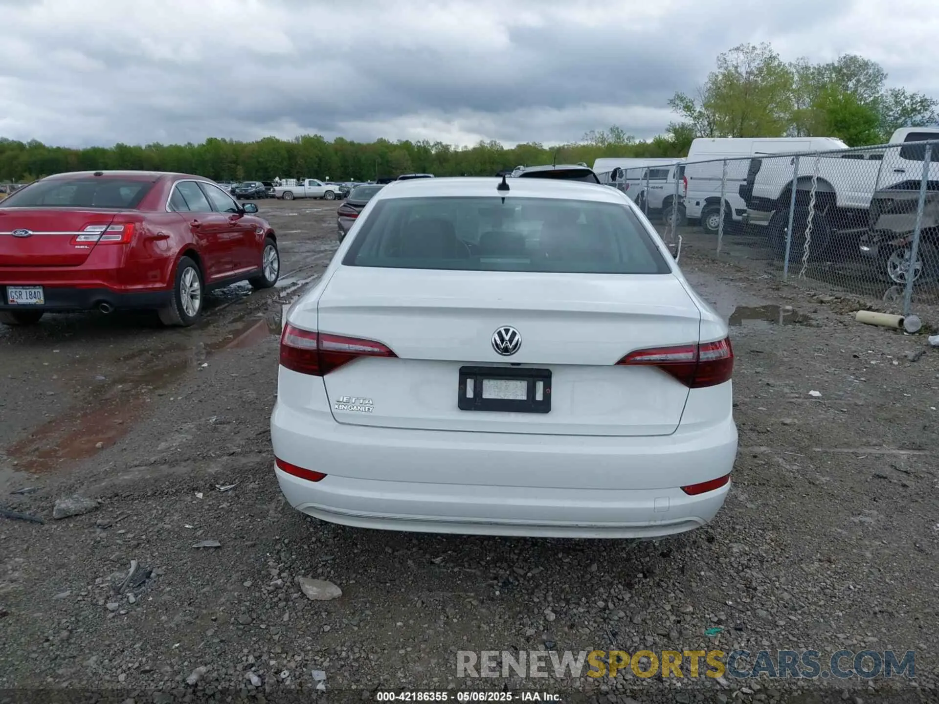 17 Photograph of a damaged car 3VWCB7BU9LM067517 VOLKSWAGEN JETTA 2020