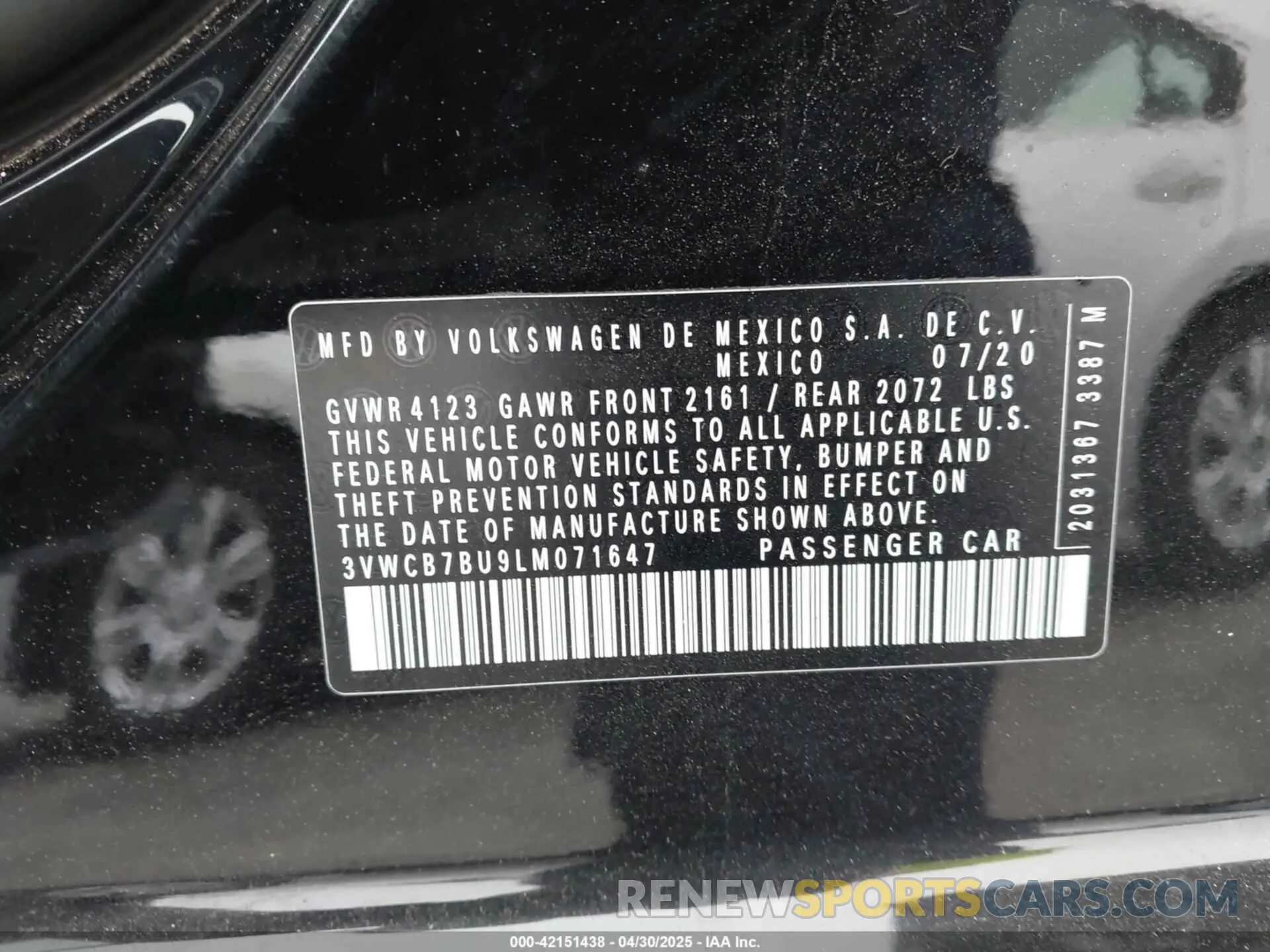 9 Photograph of a damaged car 3VWCB7BU9LM071647 VOLKSWAGEN JETTA 2020