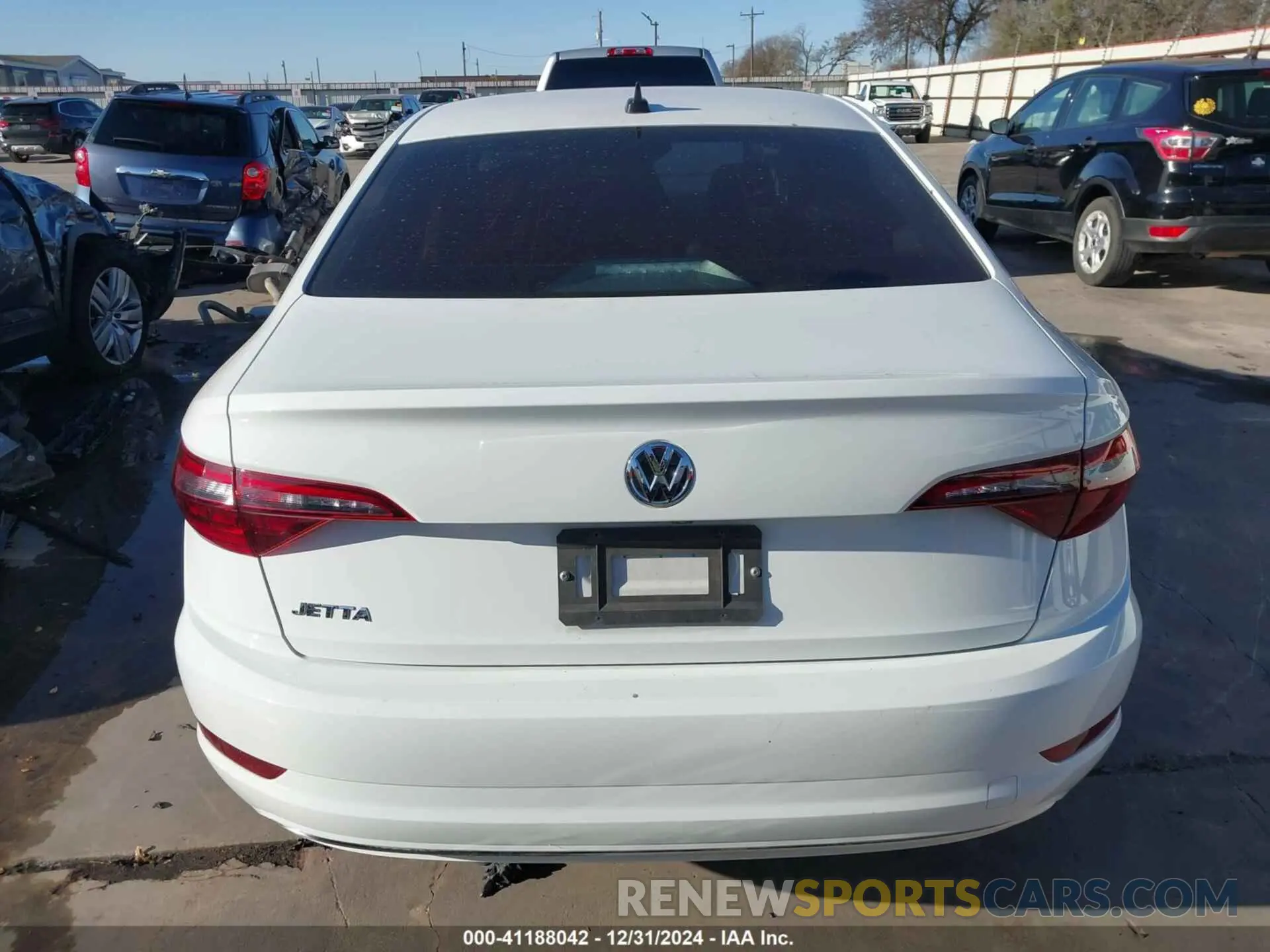17 Photograph of a damaged car 3VWCB7BUXLM030265 VOLKSWAGEN JETTA 2020