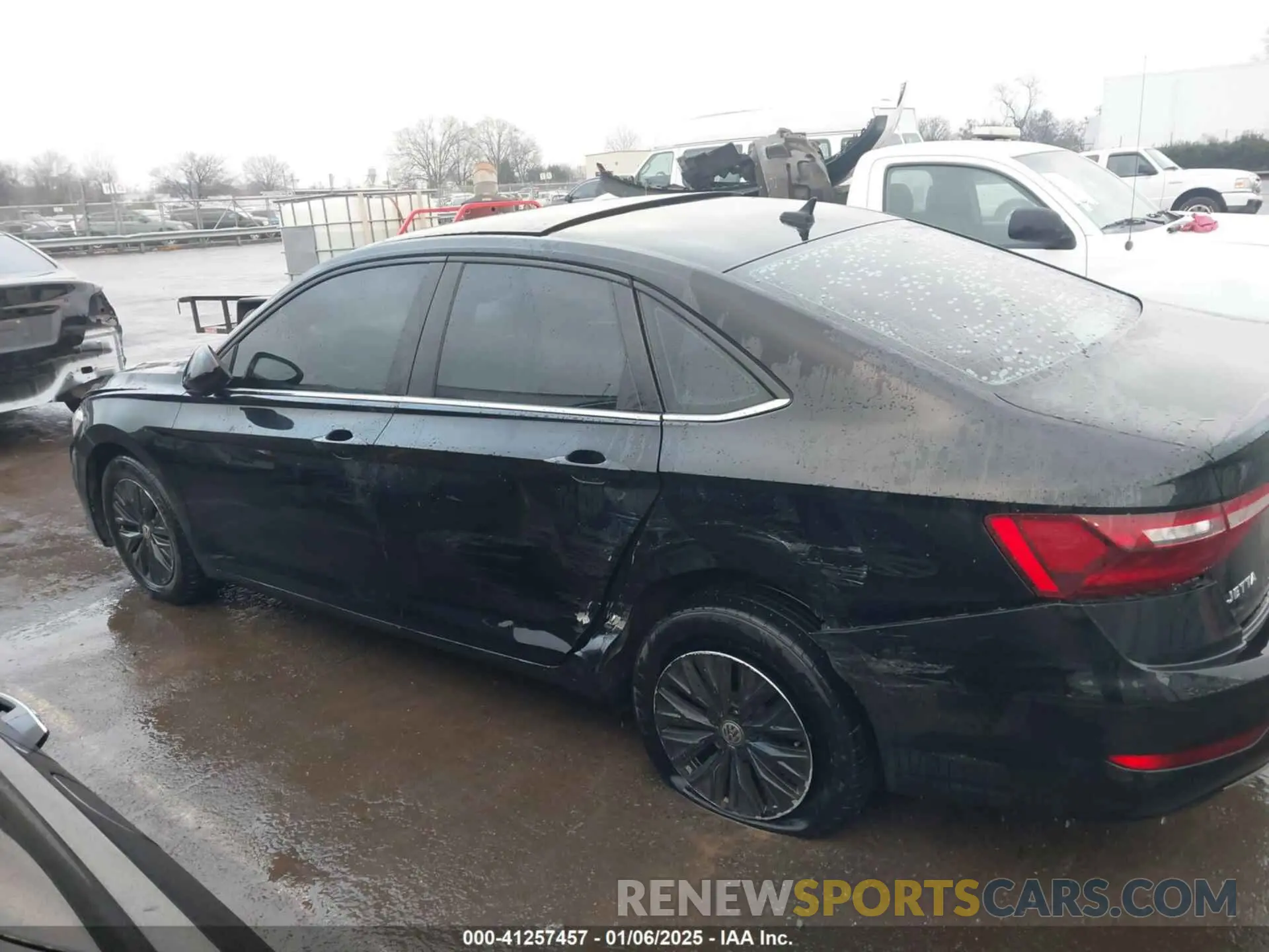 14 Photograph of a damaged car 3VWCB7BUXLM031884 VOLKSWAGEN JETTA 2020