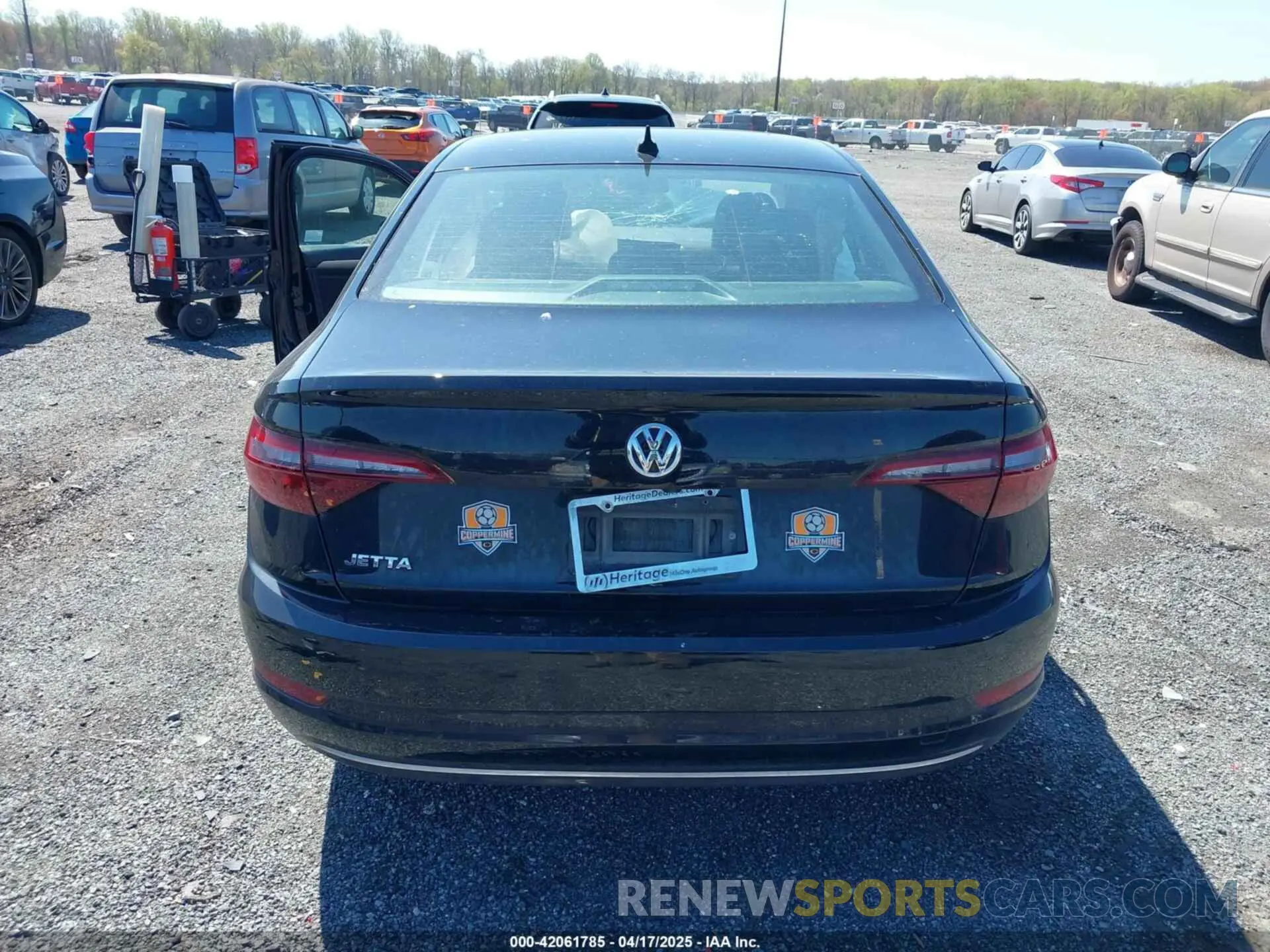 16 Photograph of a damaged car 3VWCB7BUXLM075643 VOLKSWAGEN JETTA 2020
