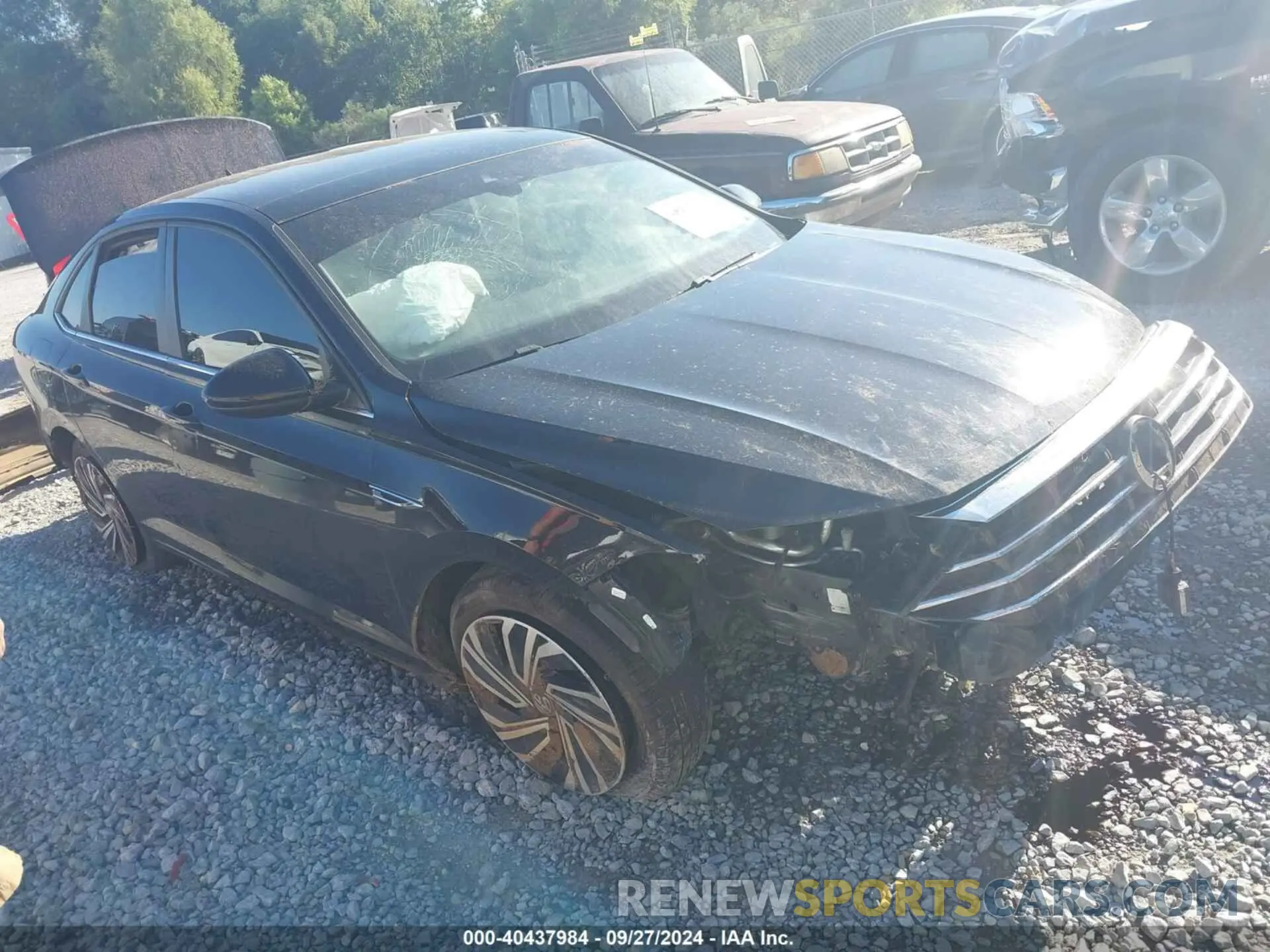 1 Photograph of a damaged car 3VWE57BU2LM093697 VOLKSWAGEN JETTA 2020