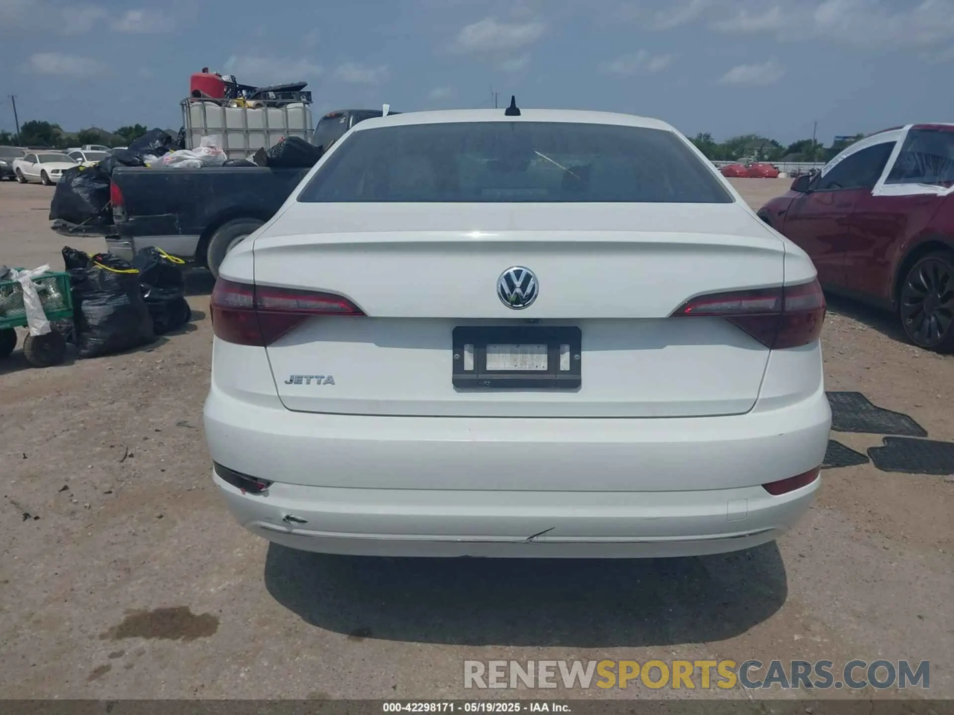 16 Photograph of a damaged car 3VWE57BU5LM101498 VOLKSWAGEN JETTA 2020
