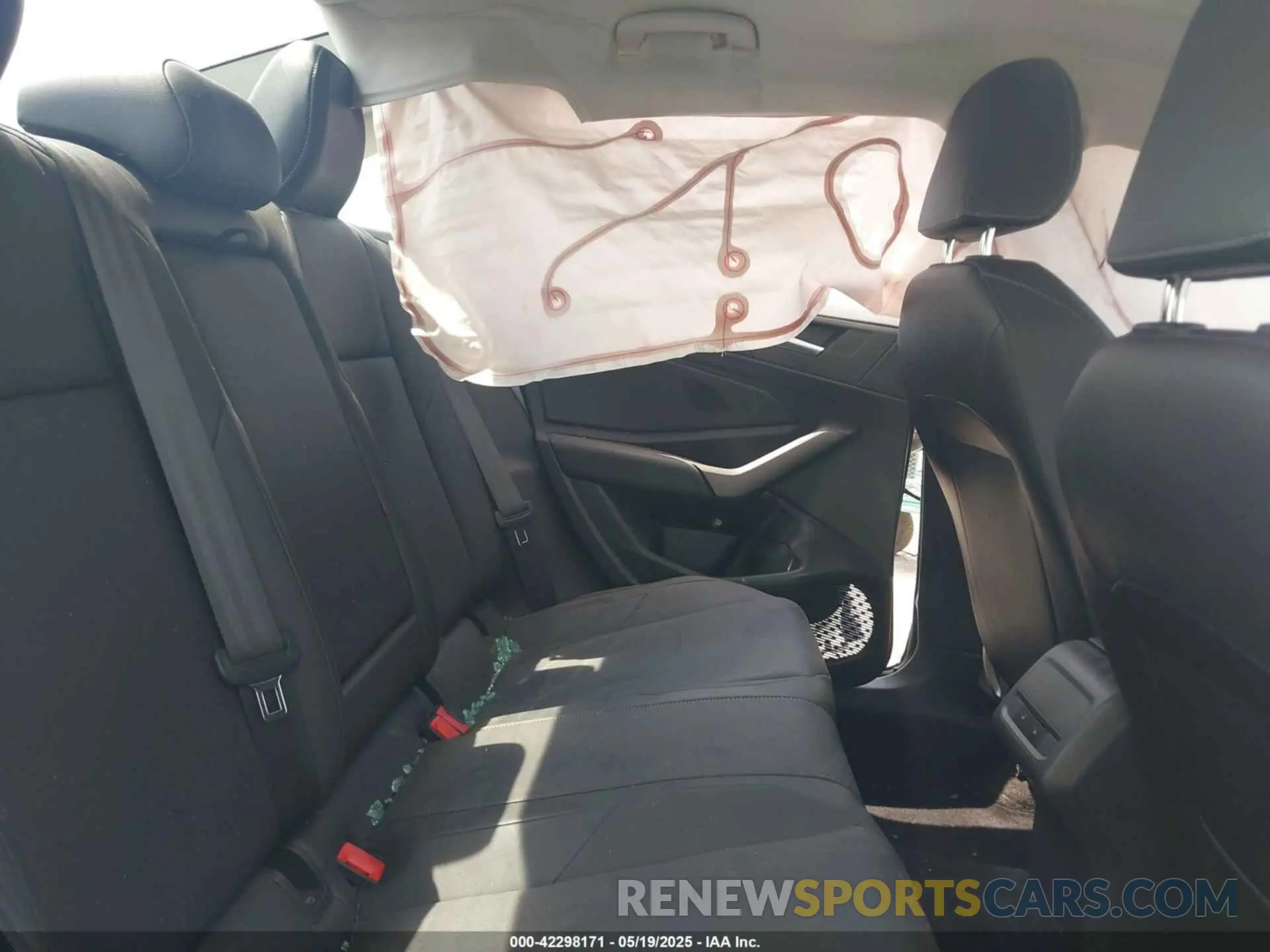 8 Photograph of a damaged car 3VWE57BU5LM101498 VOLKSWAGEN JETTA 2020