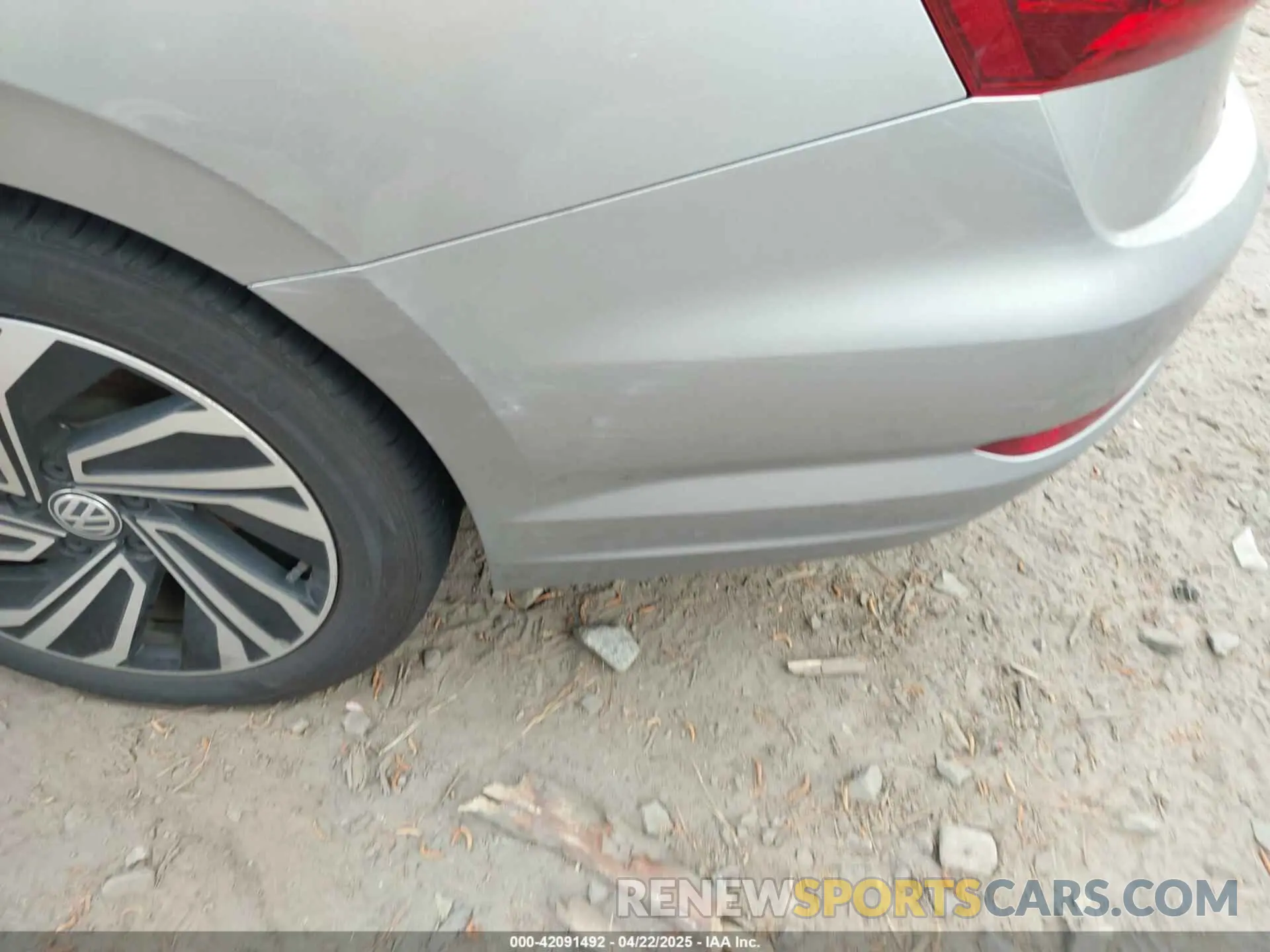 6 Photograph of a damaged car 3VWE57BU9LM082552 VOLKSWAGEN JETTA 2020