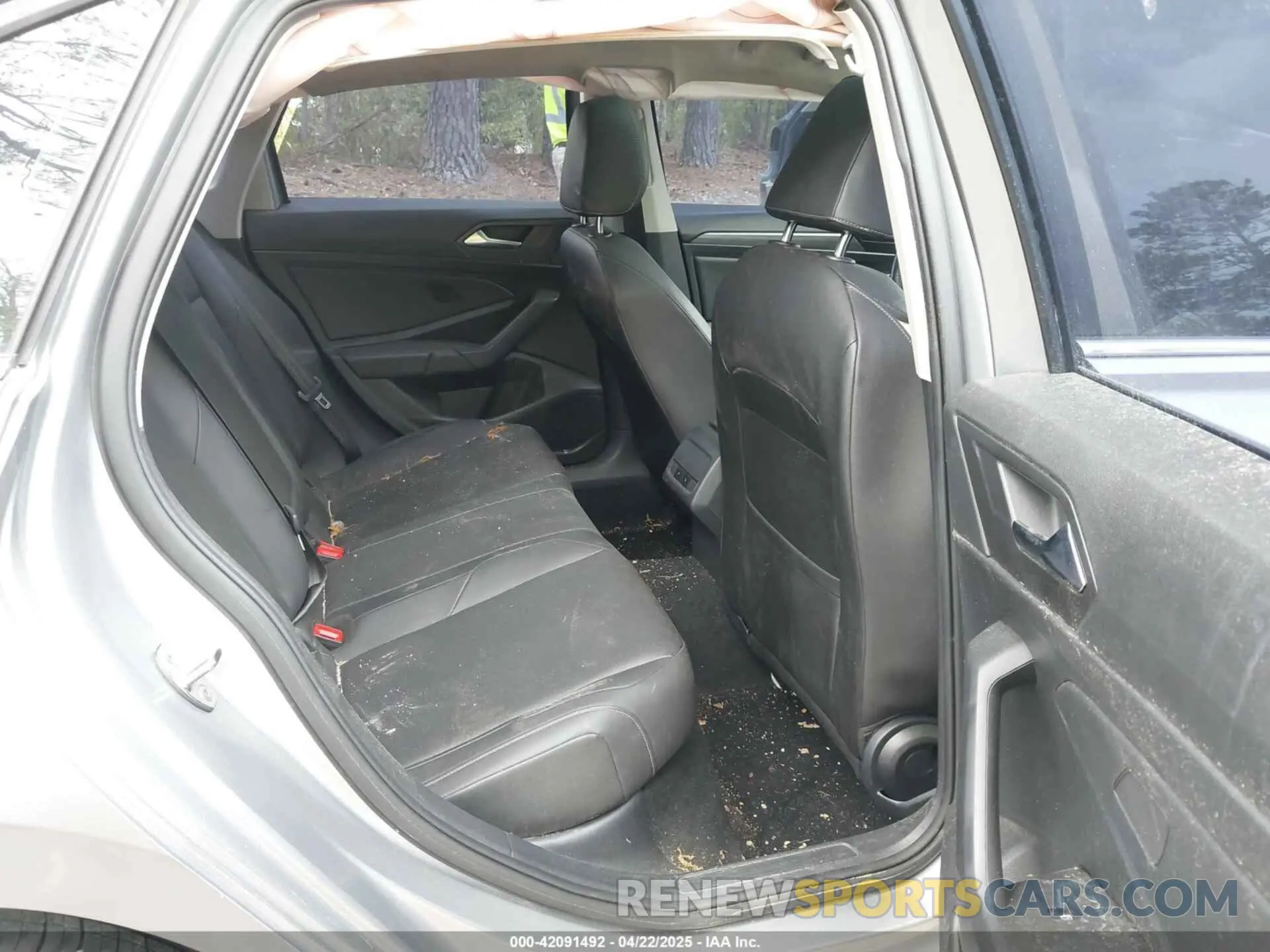 8 Photograph of a damaged car 3VWE57BU9LM082552 VOLKSWAGEN JETTA 2020