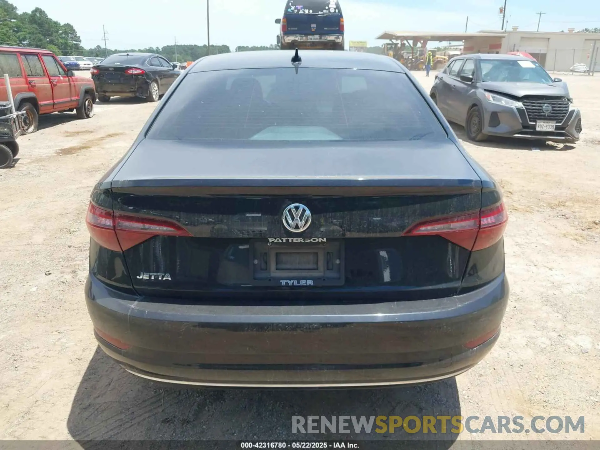 17 Photograph of a damaged car 3VWEB7BU2LM052964 VOLKSWAGEN JETTA 2020