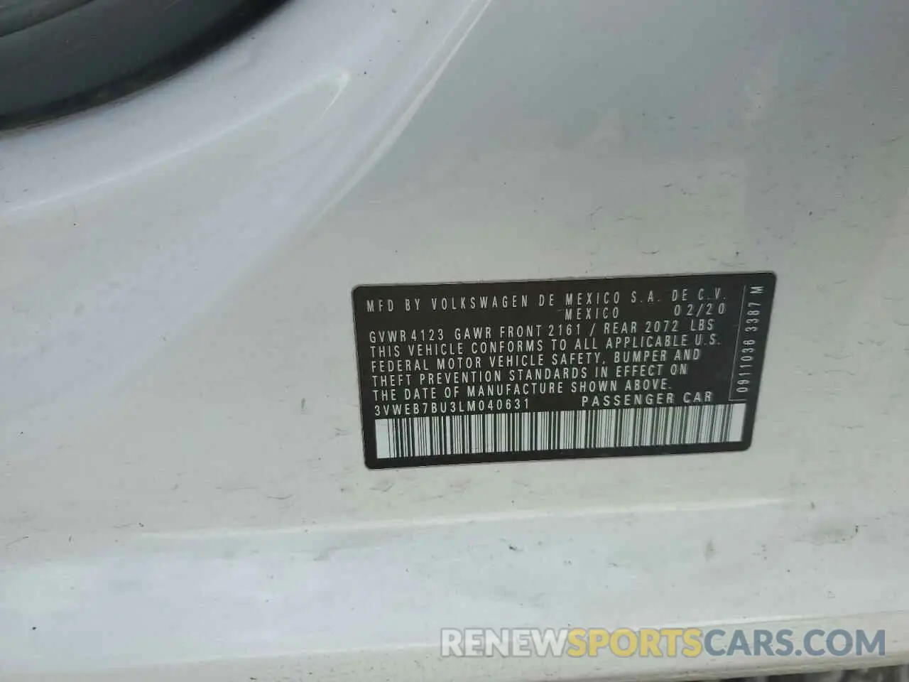 12 Photograph of a damaged car 3VWEB7BU3LM040631 VOLKSWAGEN JETTA 2020