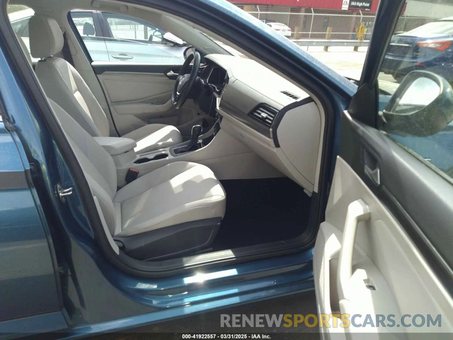5 Photograph of a damaged car 3VWEB7BU3LM060359 VOLKSWAGEN JETTA 2020
