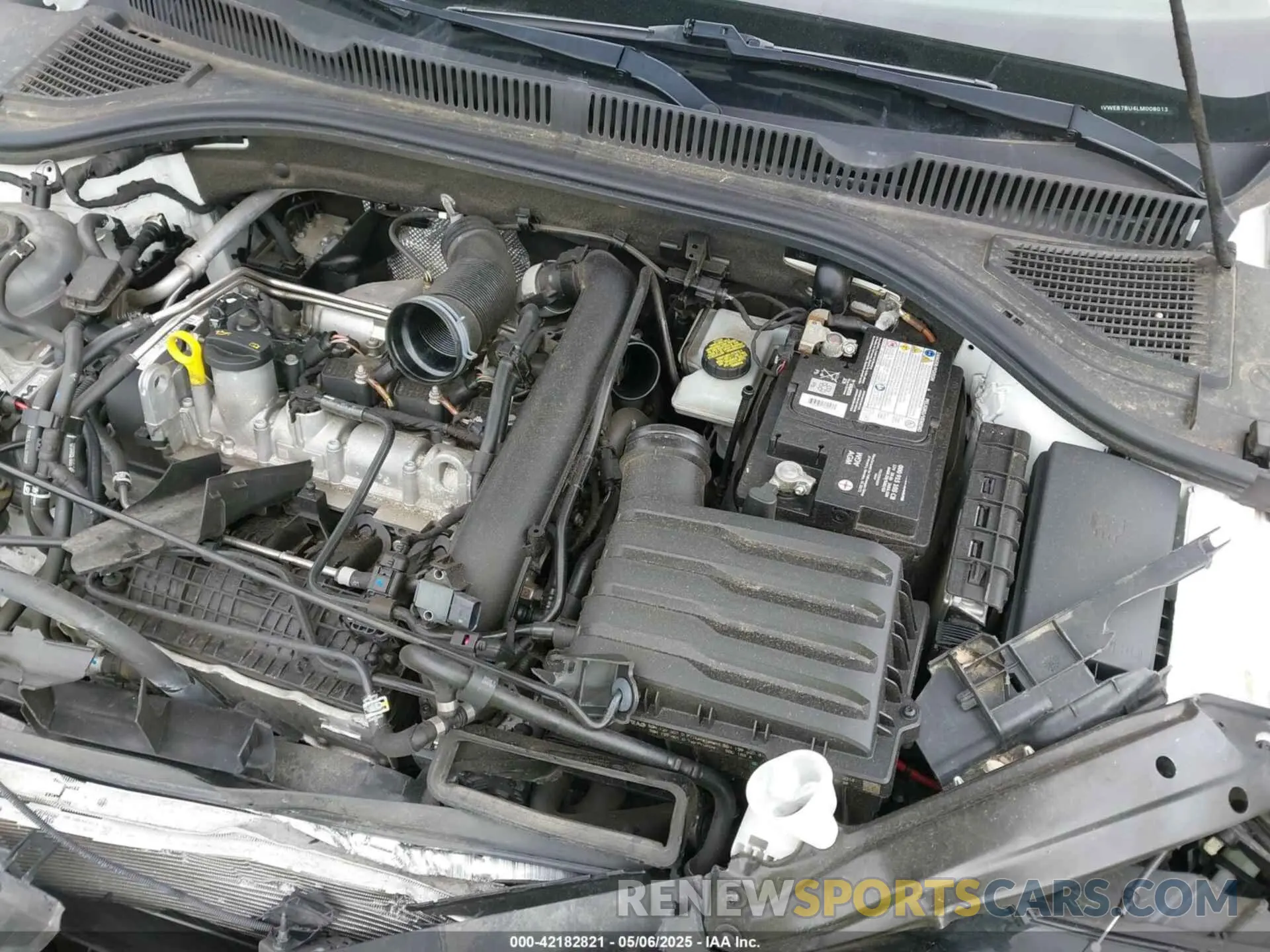 10 Photograph of a damaged car 3VWEB7BU4LM008013 VOLKSWAGEN JETTA 2020