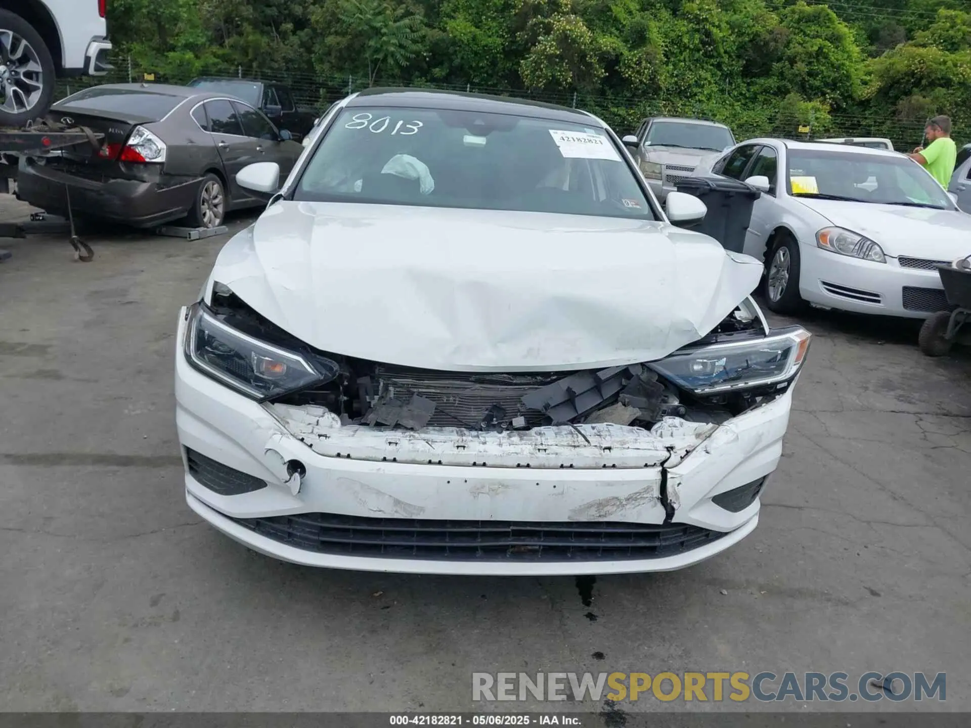 12 Photograph of a damaged car 3VWEB7BU4LM008013 VOLKSWAGEN JETTA 2020