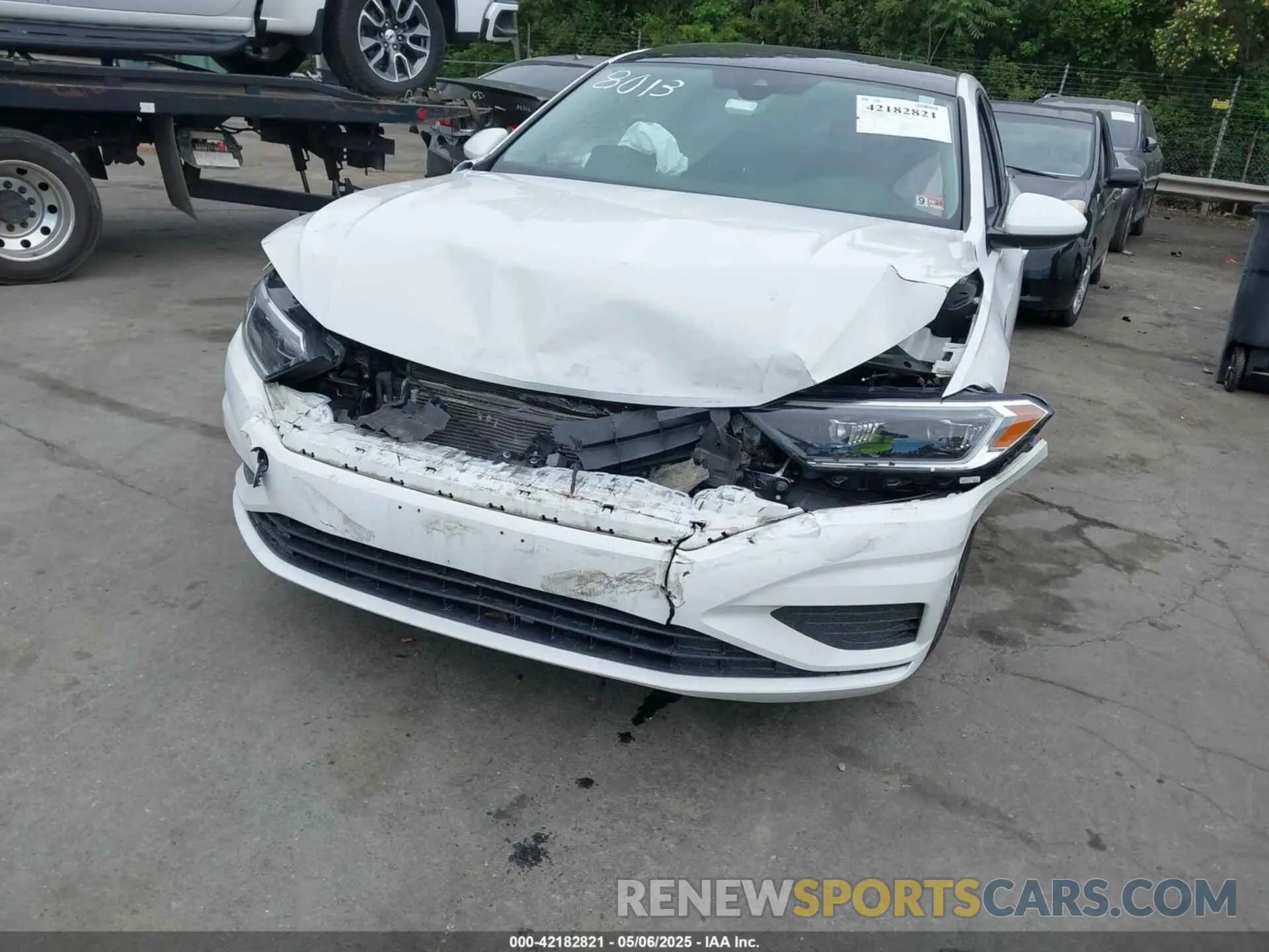6 Photograph of a damaged car 3VWEB7BU4LM008013 VOLKSWAGEN JETTA 2020