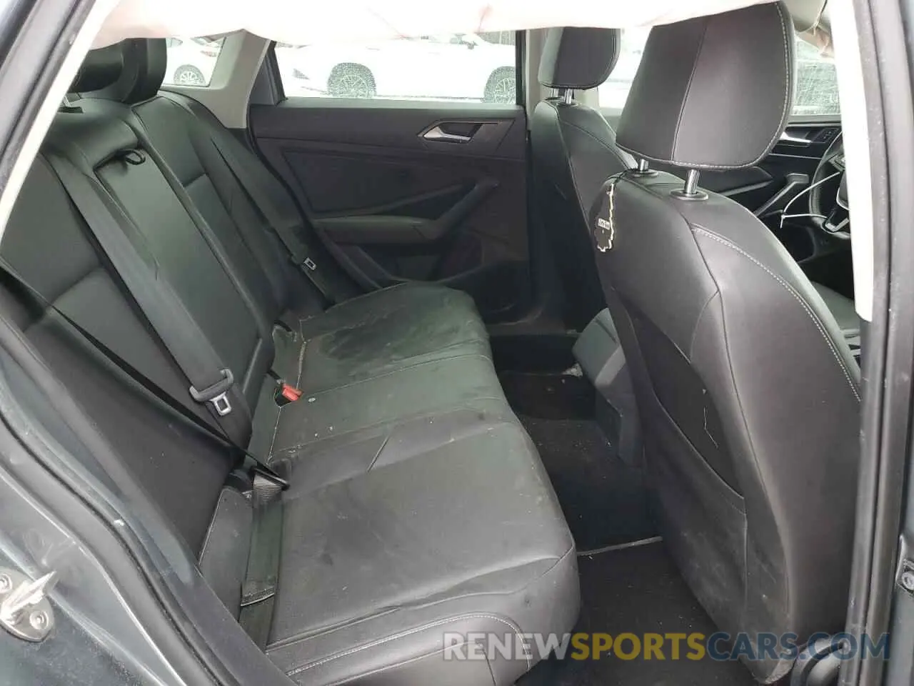 10 Photograph of a damaged car 3VWEB7BU5LM076109 VOLKSWAGEN JETTA 2020