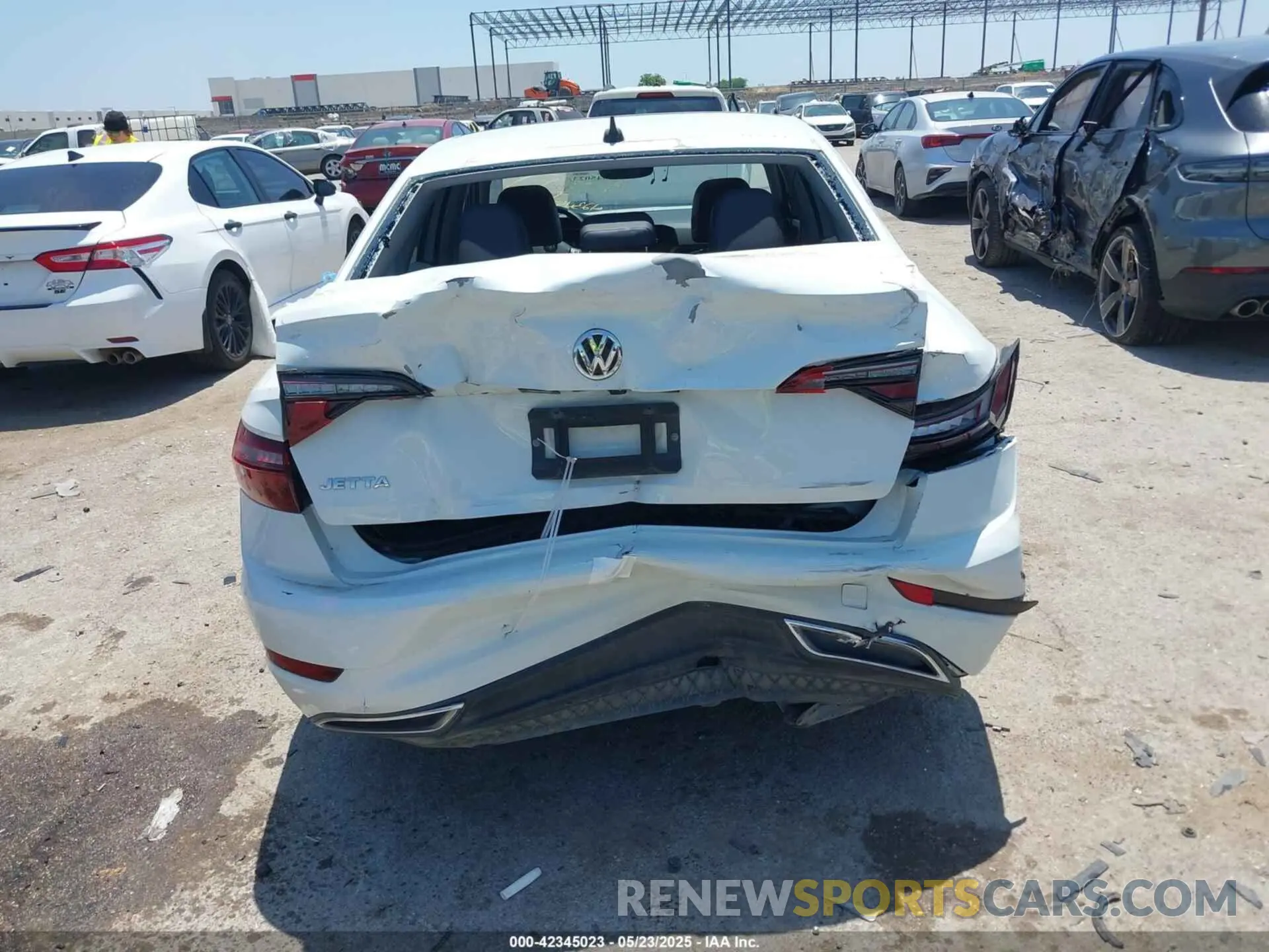 16 Photograph of a damaged car 3VWGB7BU0LM042751 VOLKSWAGEN JETTA 2020