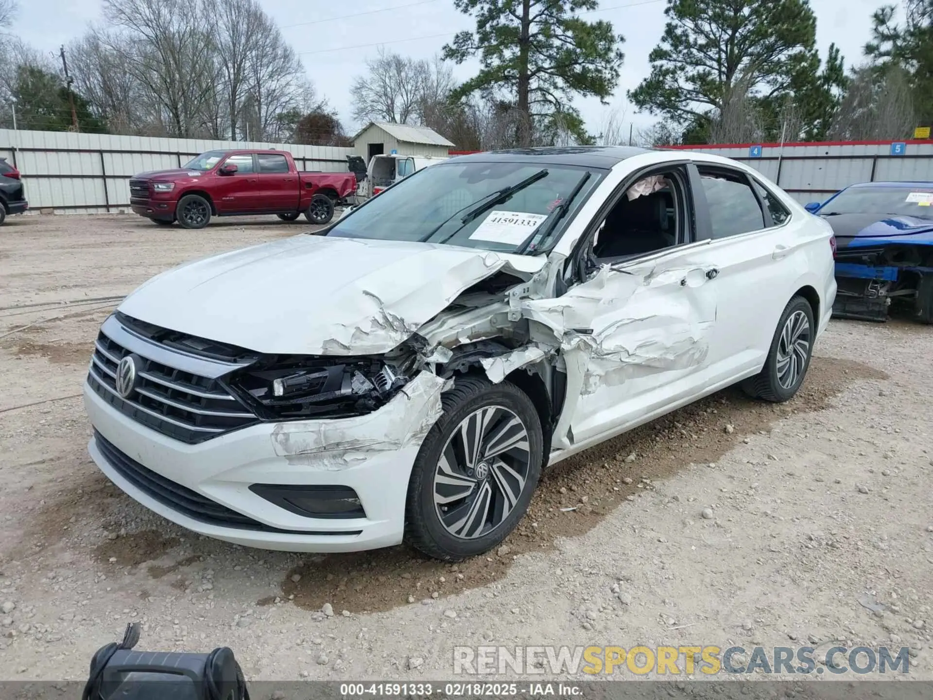 2 Photograph of a damaged car 3VWGB7BU6LM045945 VOLKSWAGEN JETTA 2020