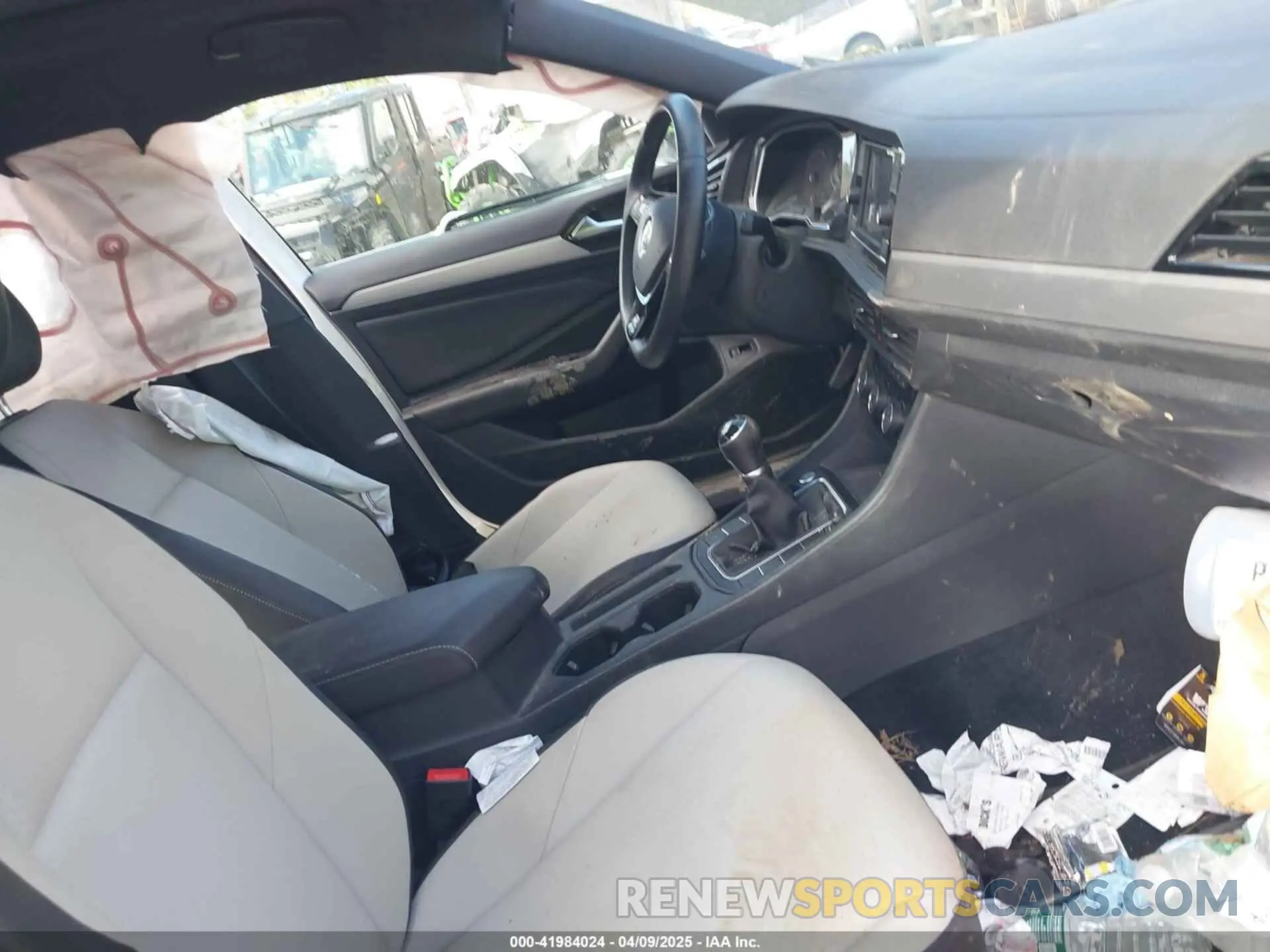 5 Photograph of a damaged car 3VWN57BU4LM035137 VOLKSWAGEN JETTA 2020