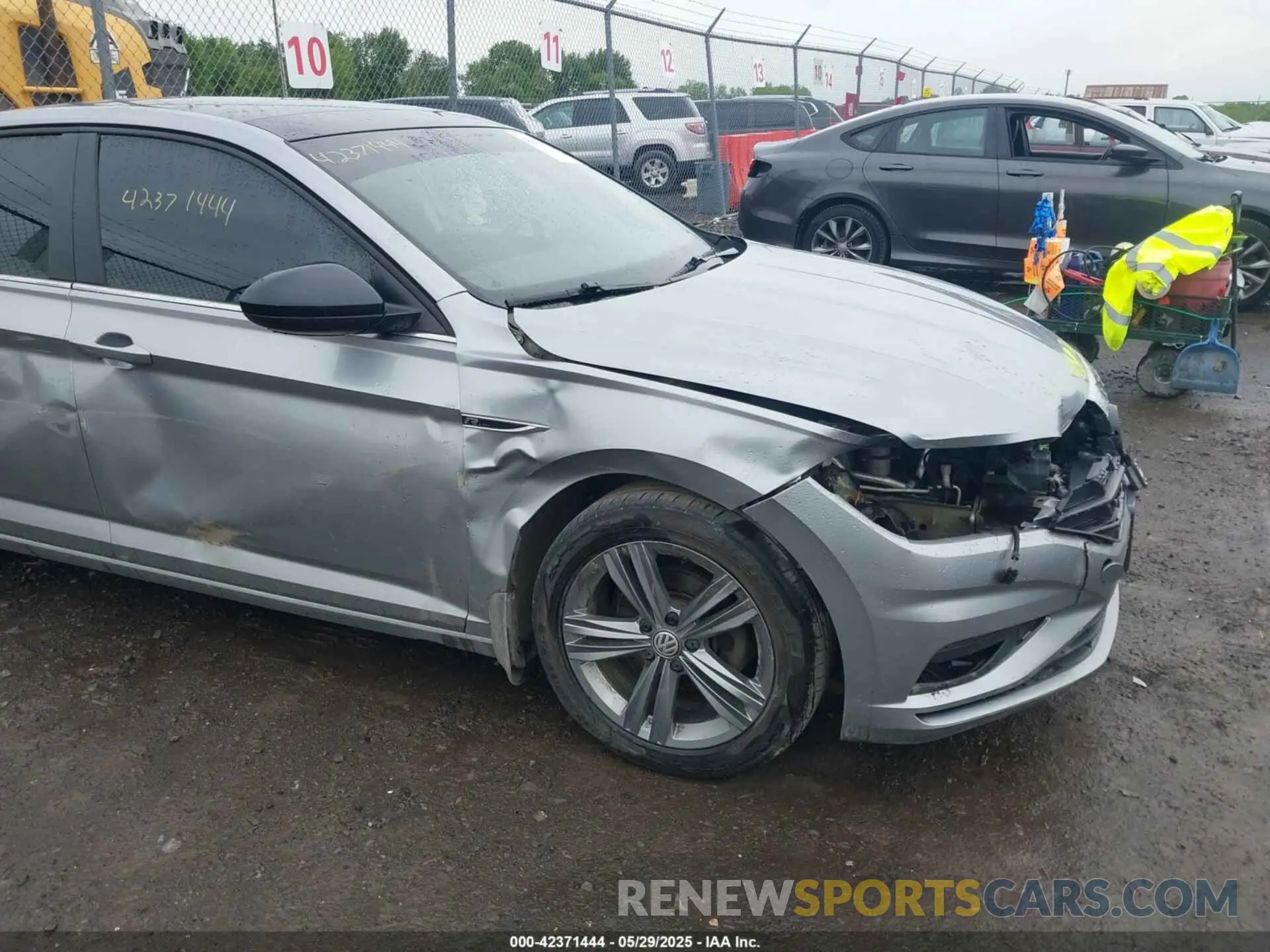 17 Photograph of a damaged car 3VWN57BU7LM014508 VOLKSWAGEN JETTA 2020