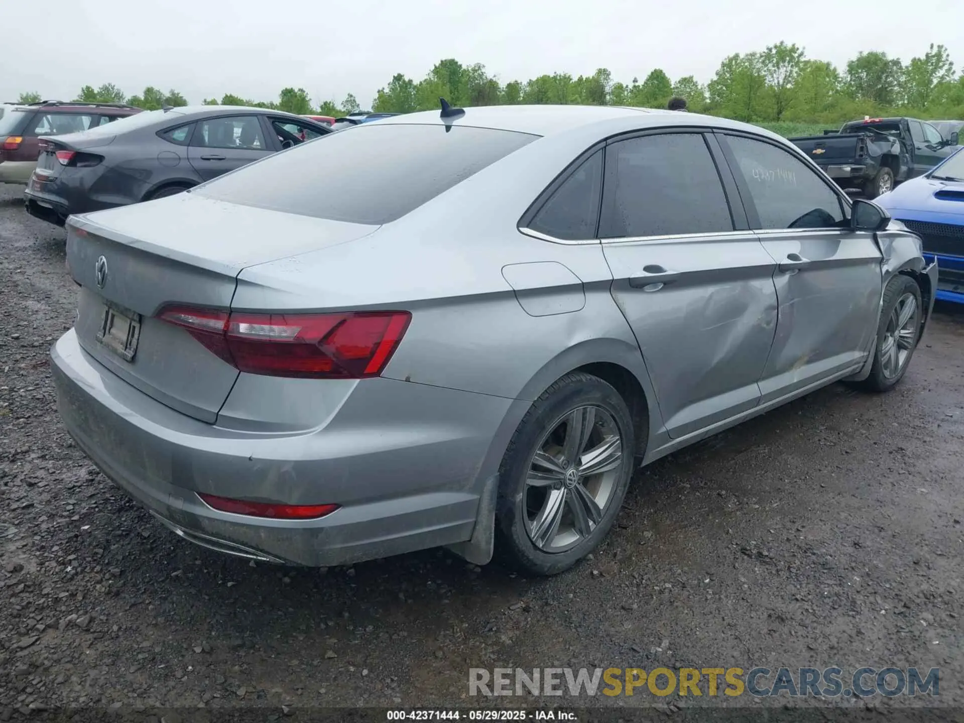 4 Photograph of a damaged car 3VWN57BU7LM014508 VOLKSWAGEN JETTA 2020