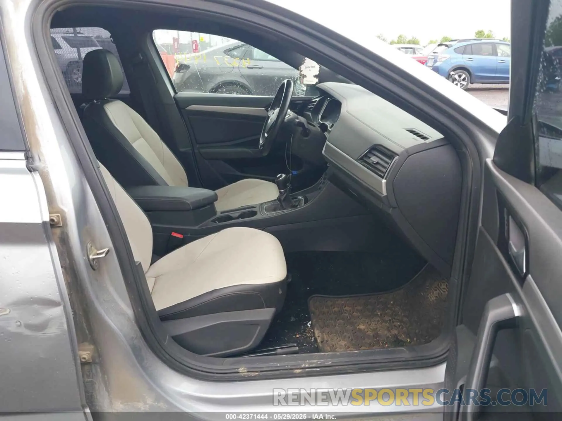 5 Photograph of a damaged car 3VWN57BU7LM014508 VOLKSWAGEN JETTA 2020